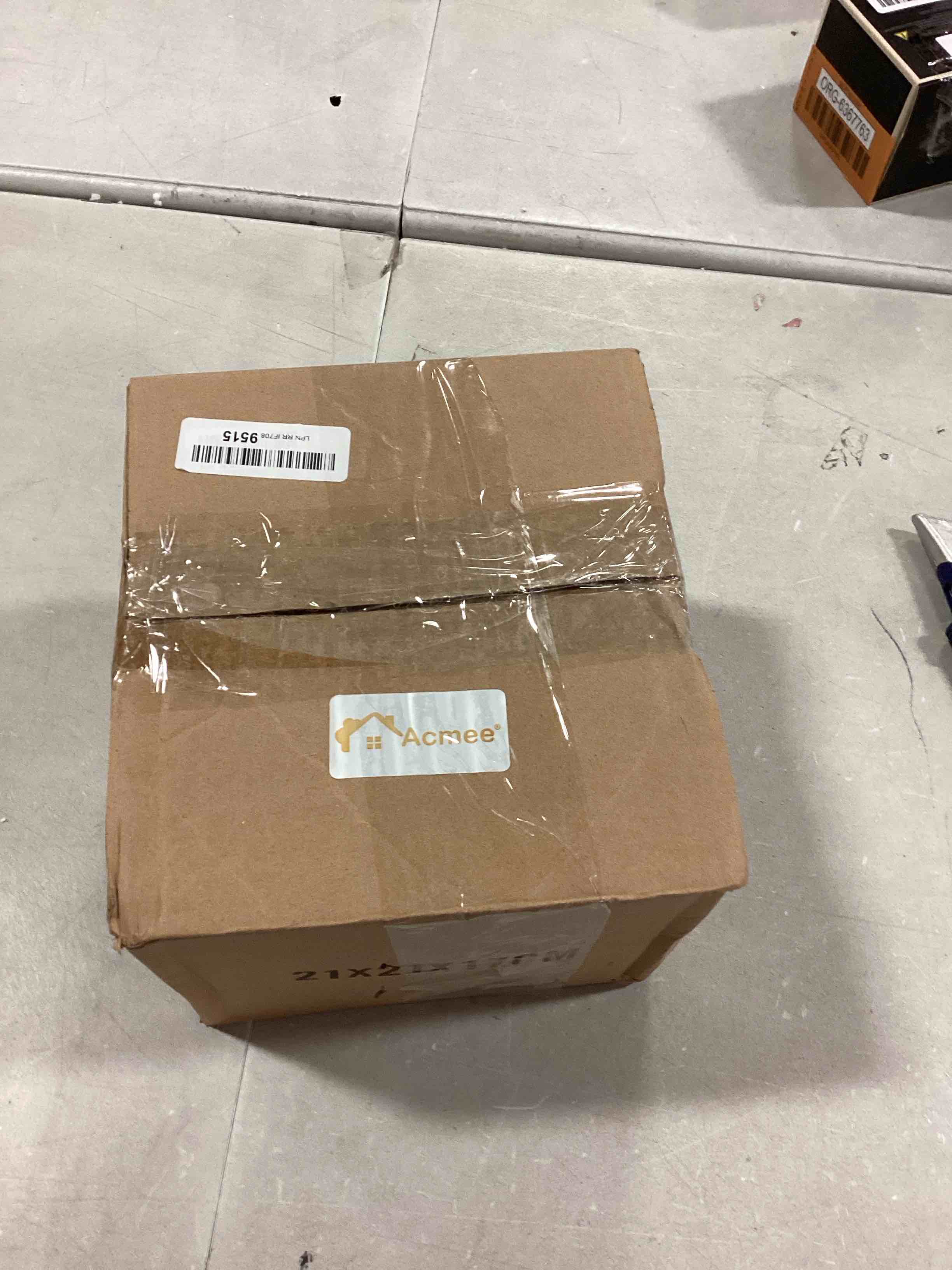 https://s3.amazonaws.com/lotting-images-prod/bidfta/RED6207392_1713551044545.jpeg