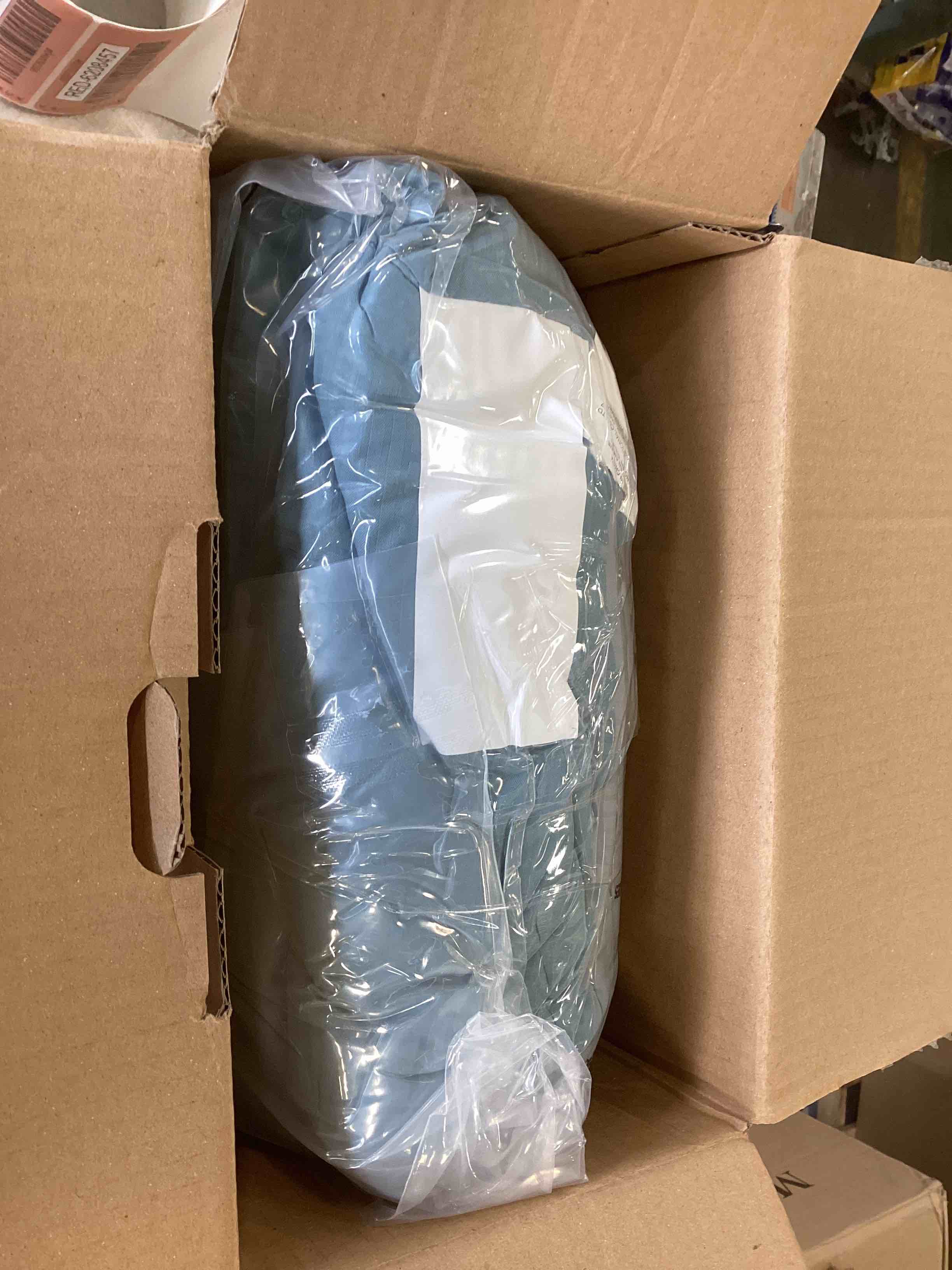 https://s3.amazonaws.com/lotting-images-prod/bidfta/RED6208457_1712251686936.jpeg