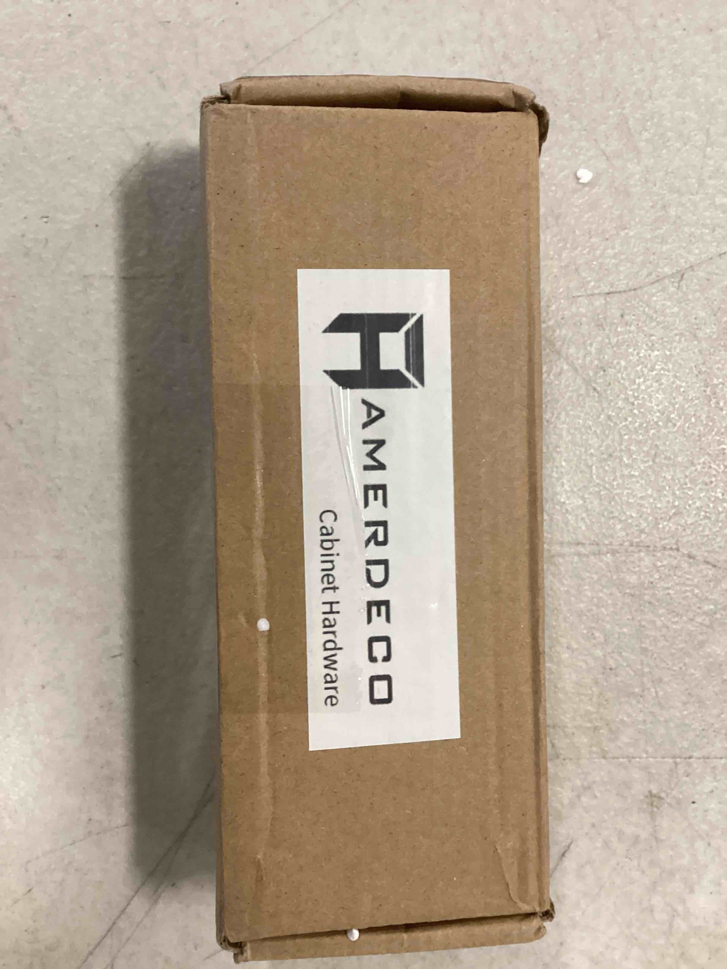 https://s3.amazonaws.com/lotting-images-prod/bidfta/RED6208893_1712346714789.jpeg