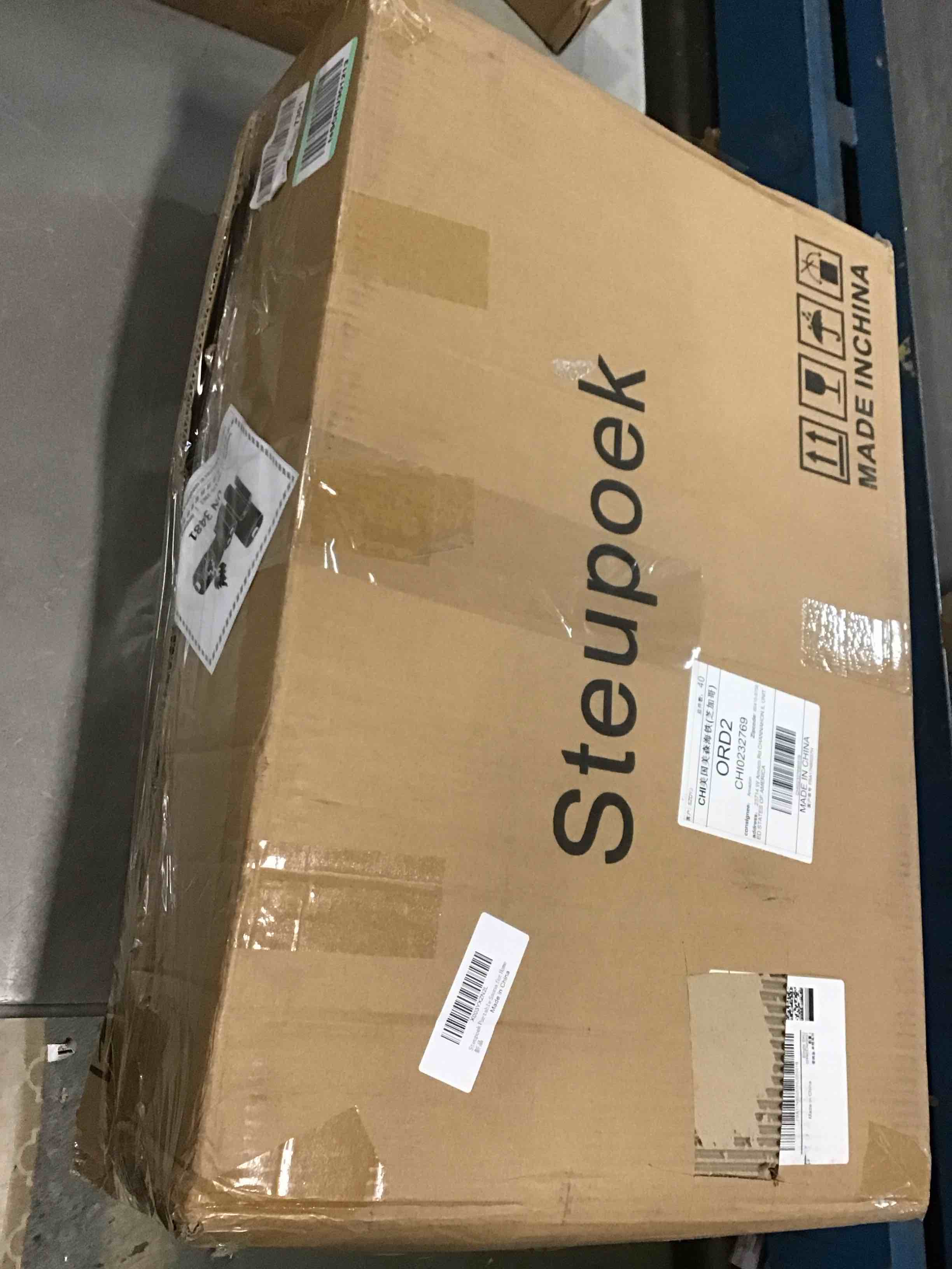 https://s3.amazonaws.com/lotting-images-prod/bidfta/RED6209229_1712241946687.jpeg