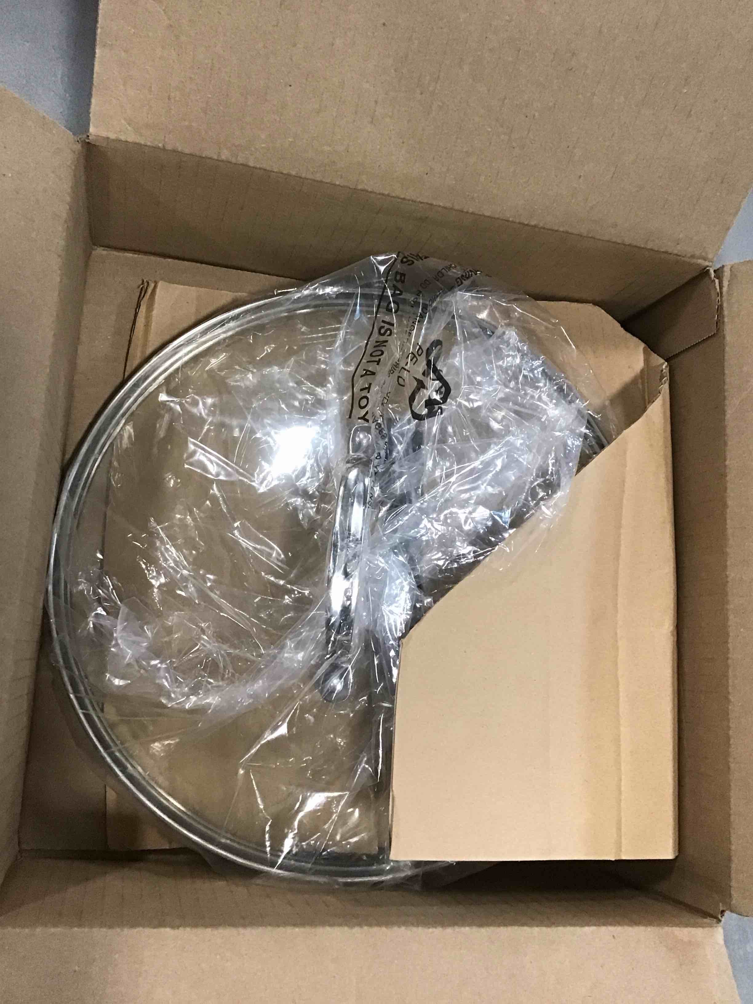 https://s3.amazonaws.com/lotting-images-prod/bidfta/RED6209273_1712246372158.jpeg
