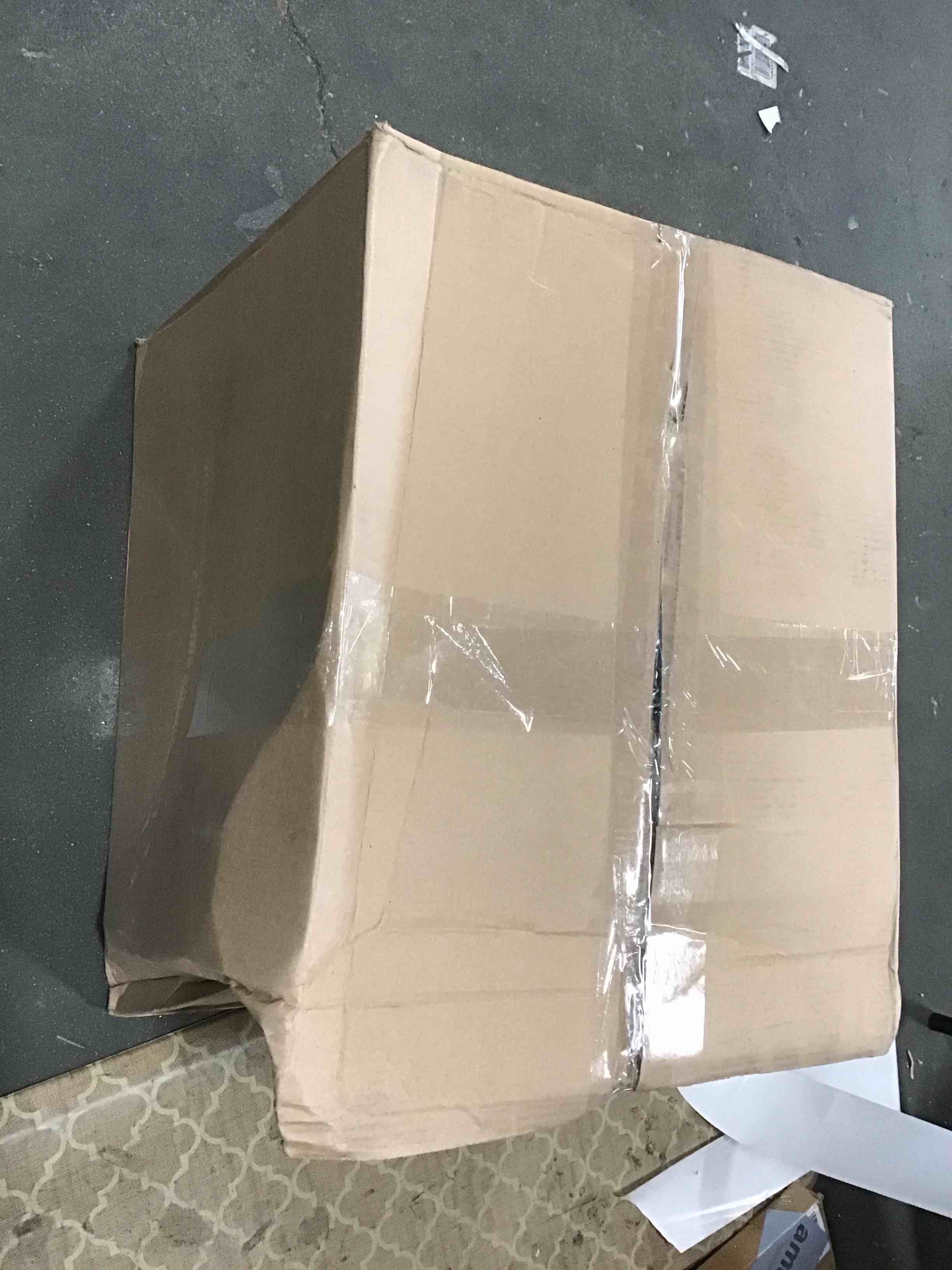 https://s3.amazonaws.com/lotting-images-prod/bidfta/RED6209393_1712261547563.jpeg