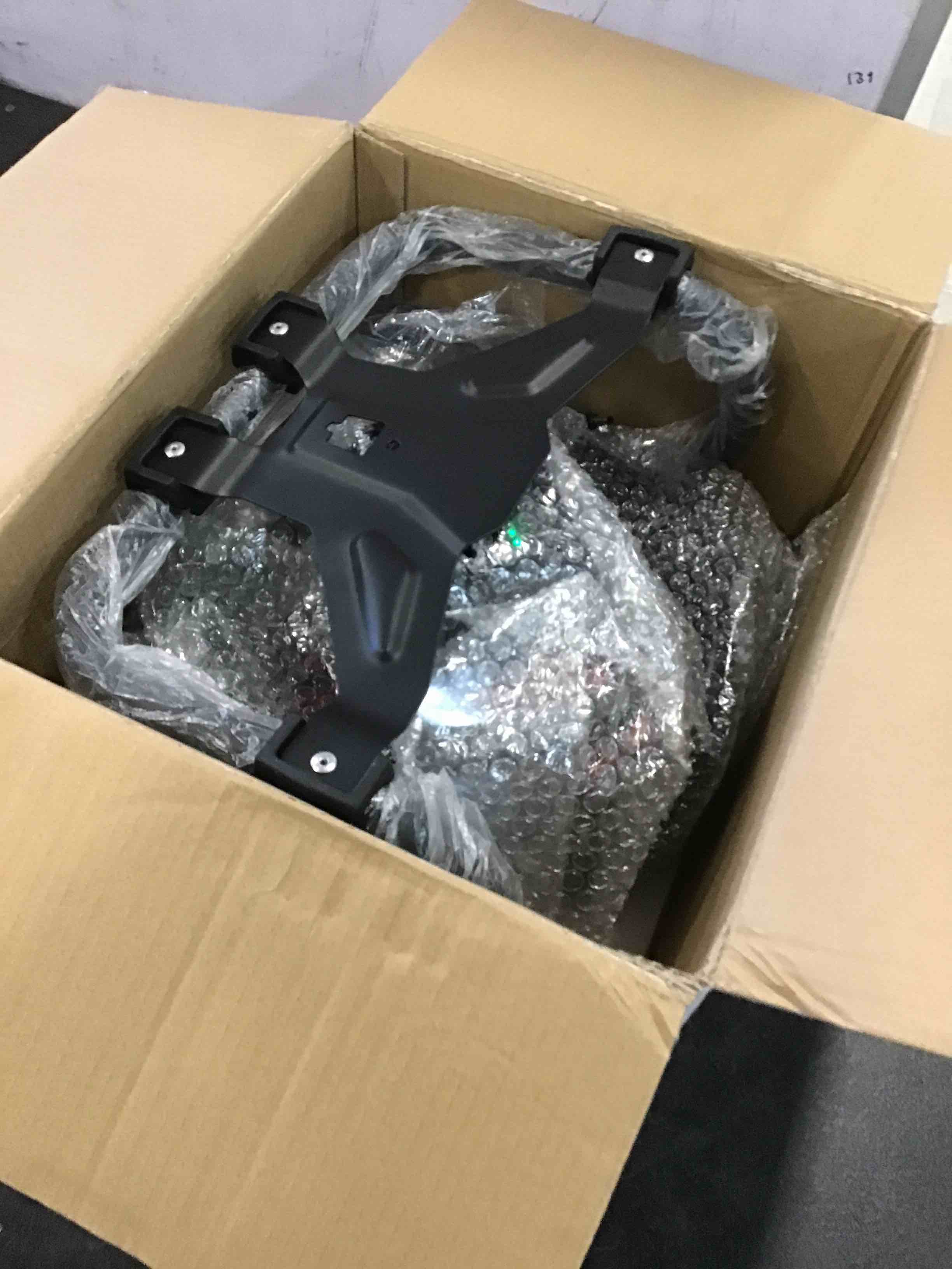https://s3.amazonaws.com/lotting-images-prod/bidfta/RED6210827_1712165957760.jpeg