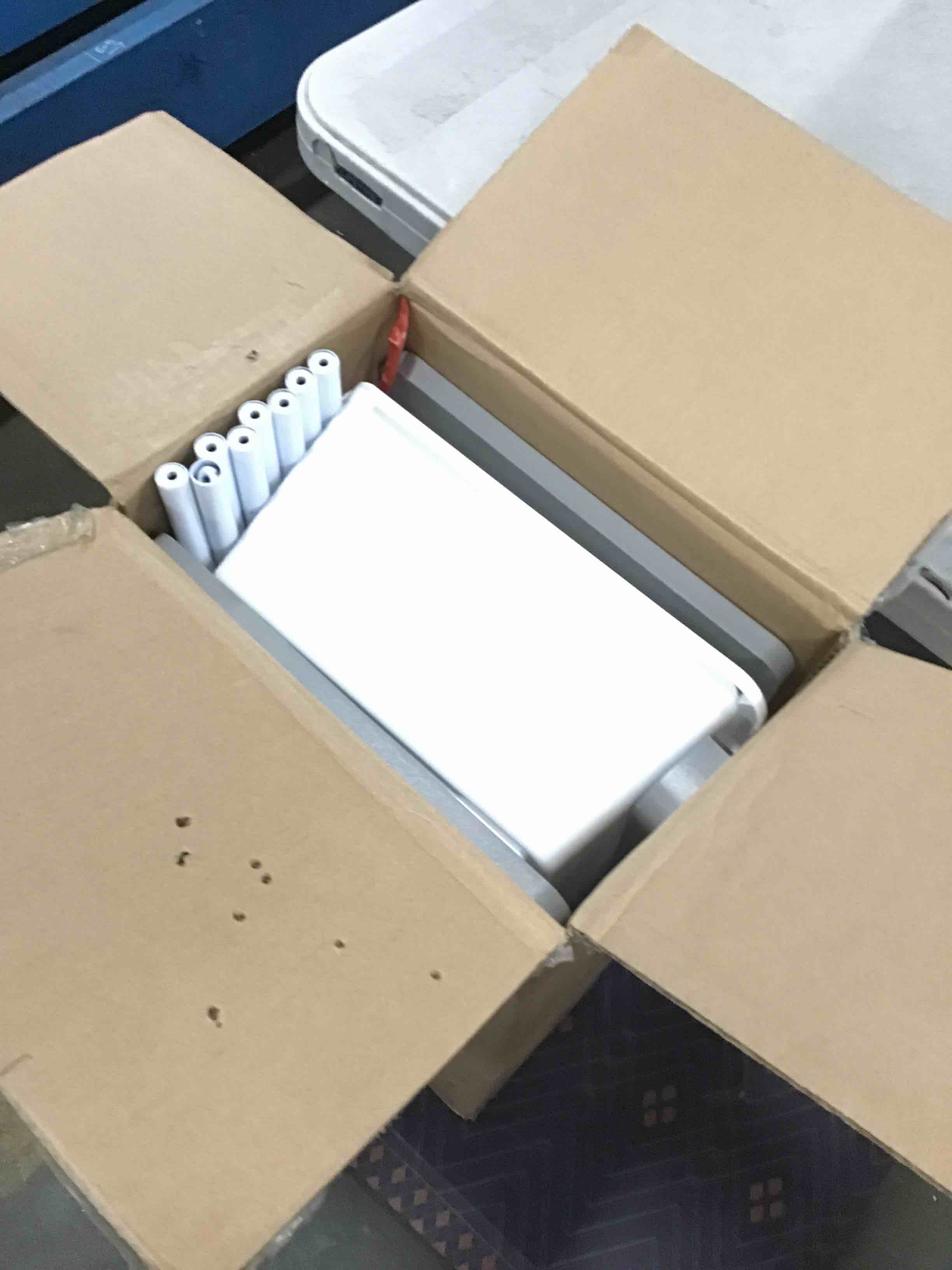 https://s3.amazonaws.com/lotting-images-prod/bidfta/RED6211047_1712247691067.jpeg