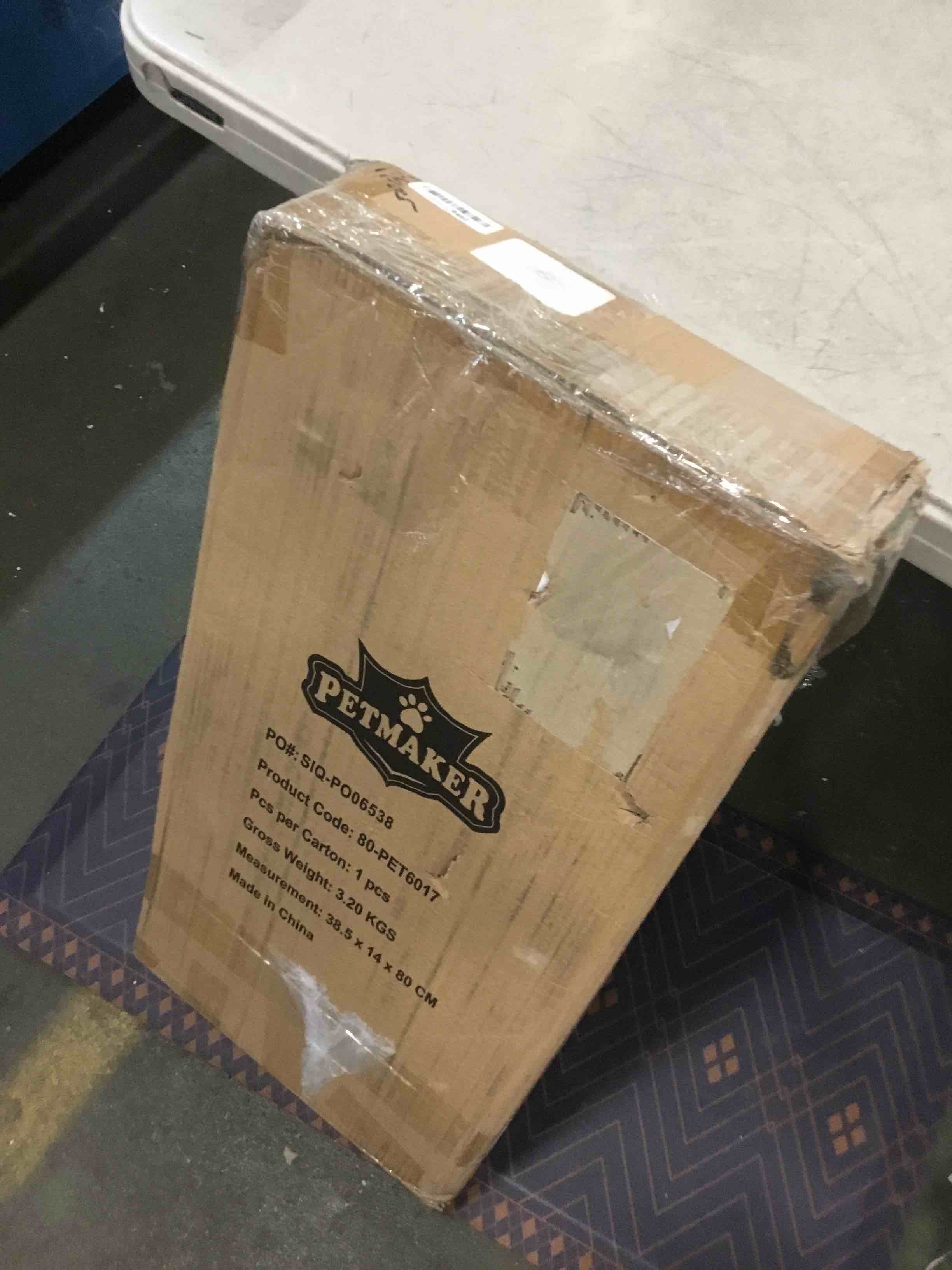 https://s3.amazonaws.com/lotting-images-prod/bidfta/RED6211121_1712259824625.jpeg