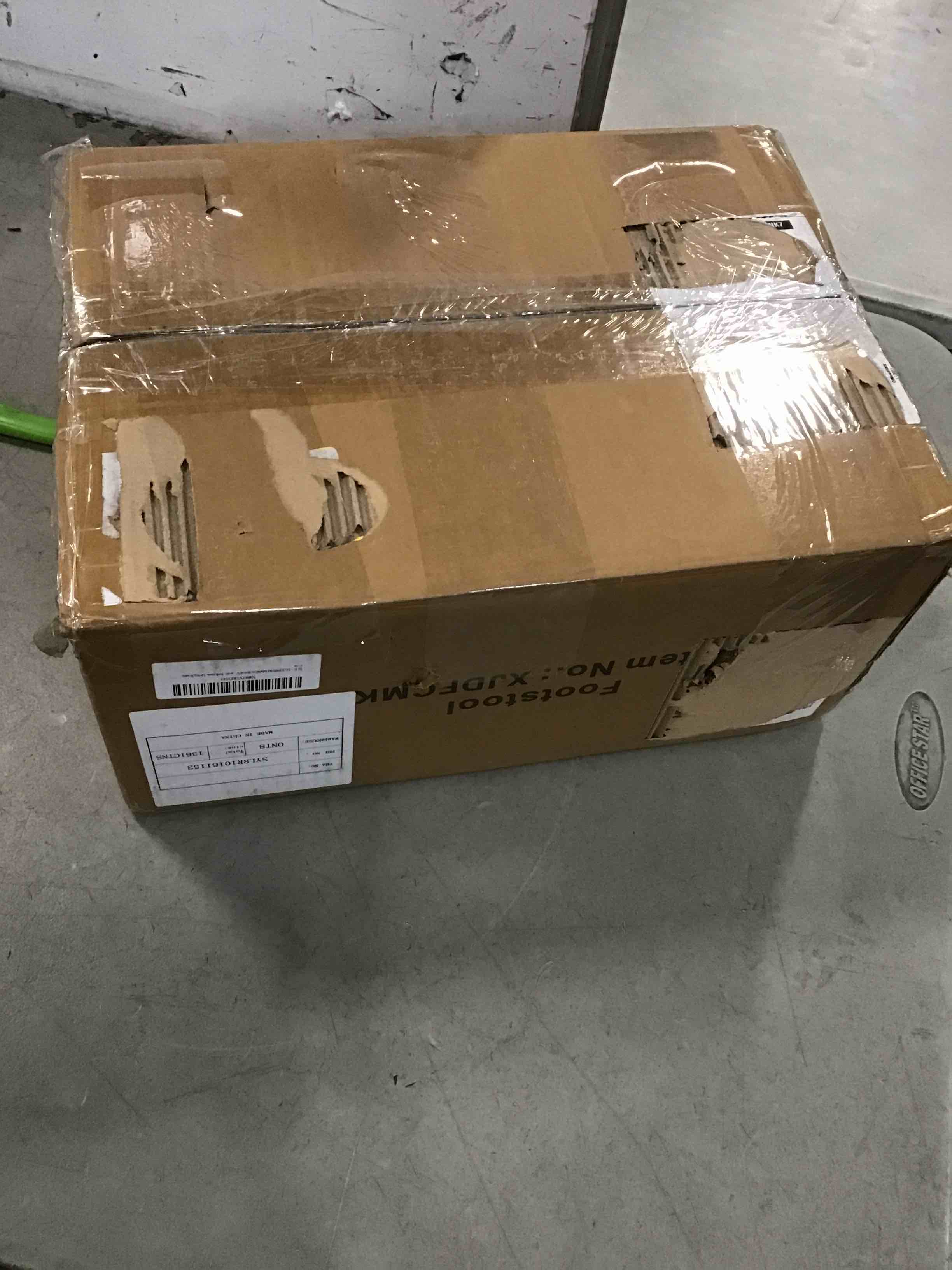 https://s3.amazonaws.com/lotting-images-prod/bidfta/RED6211285_1712334166299.jpeg