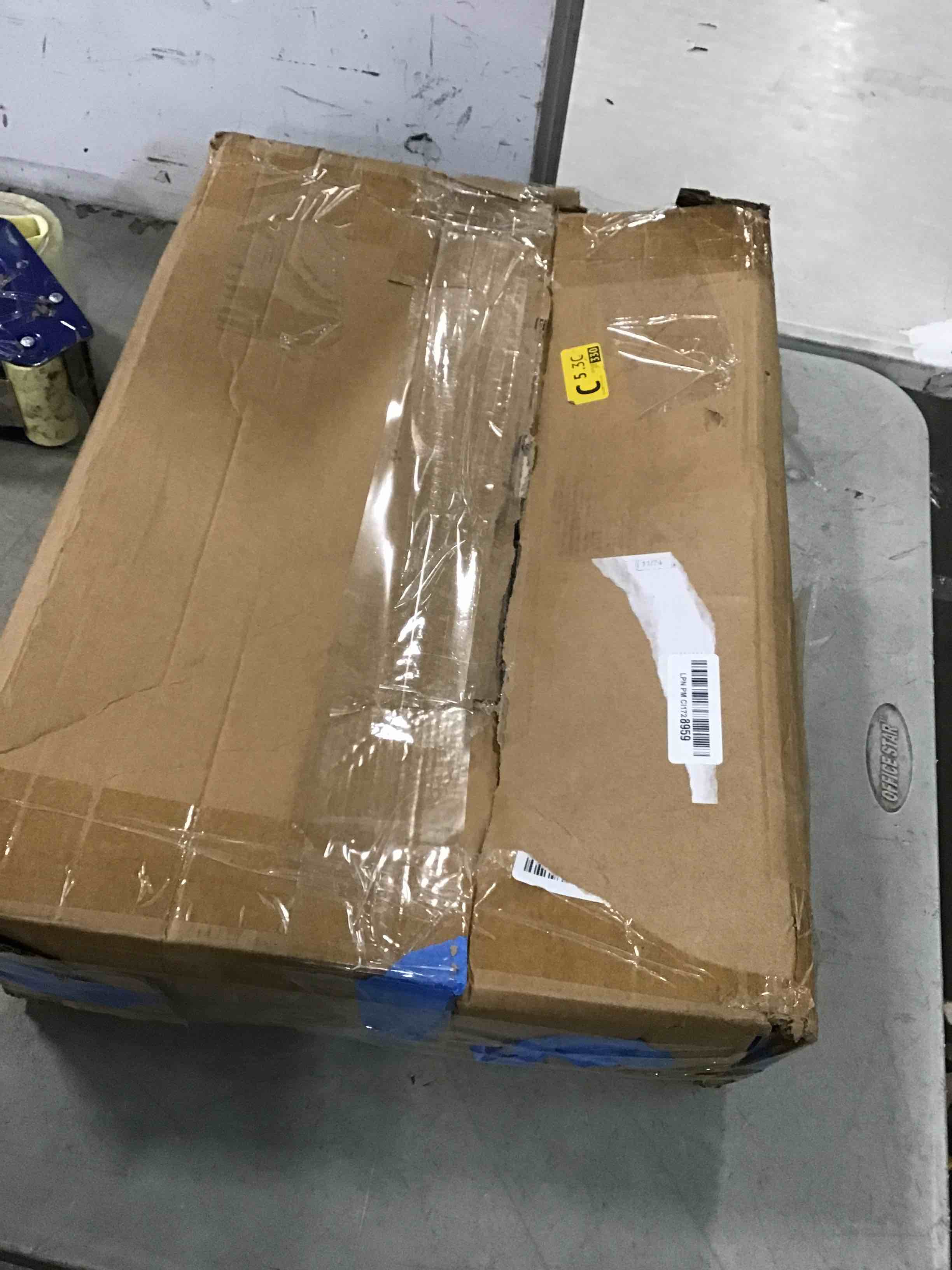 https://s3.amazonaws.com/lotting-images-prod/bidfta/RED6211302_1712338409984.jpeg
