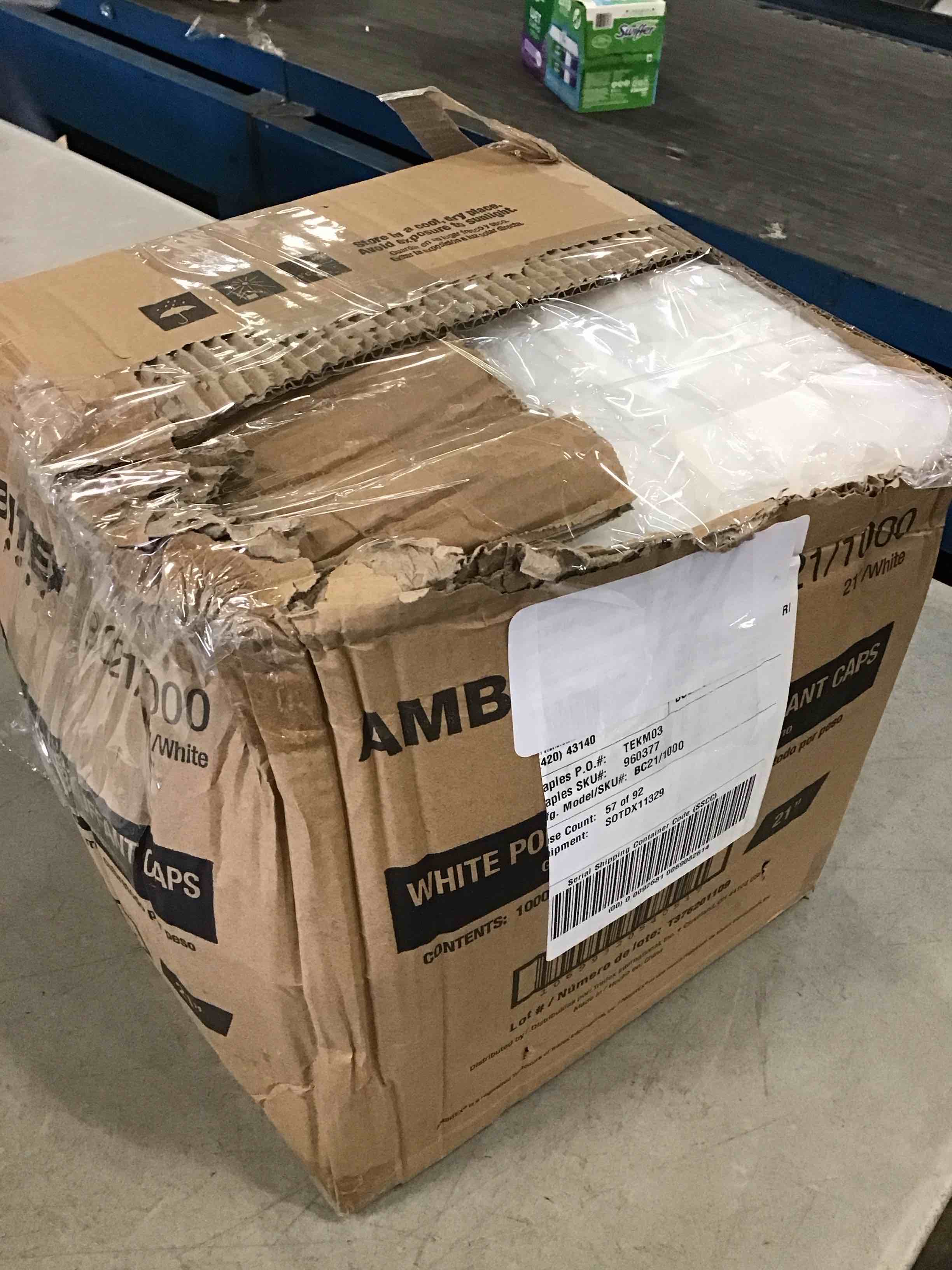 https://s3.amazonaws.com/lotting-images-prod/bidfta/RED6211735_1712502720600.jpeg