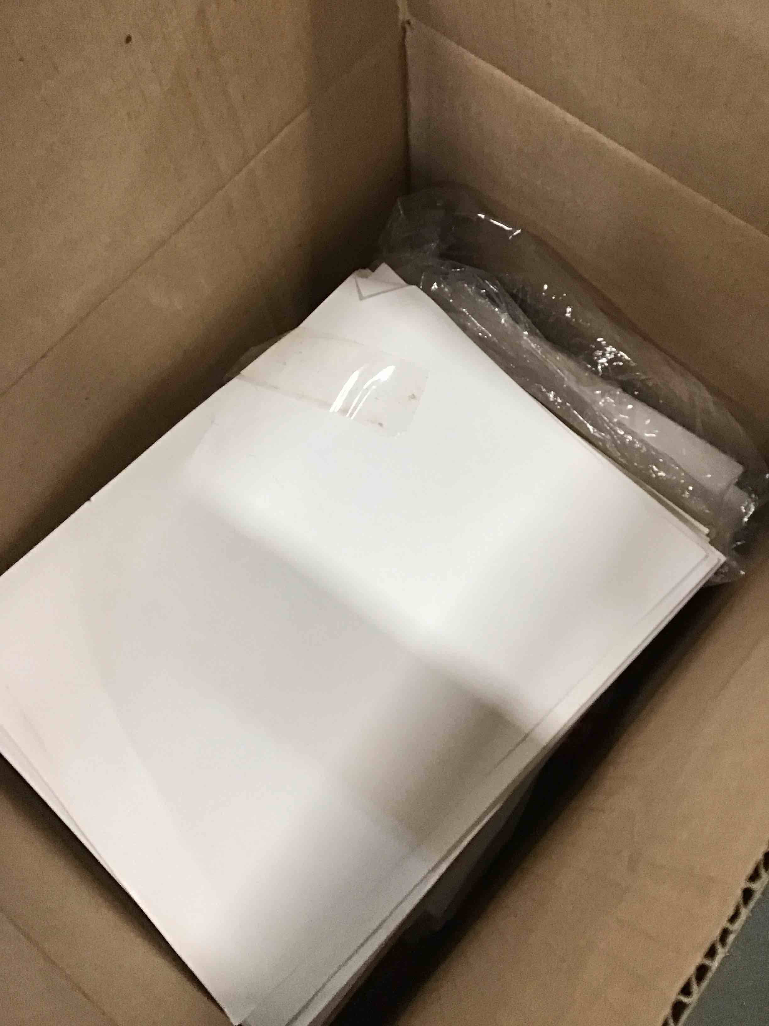 https://s3.amazonaws.com/lotting-images-prod/bidfta/RED6211808_1712515698306.jpeg