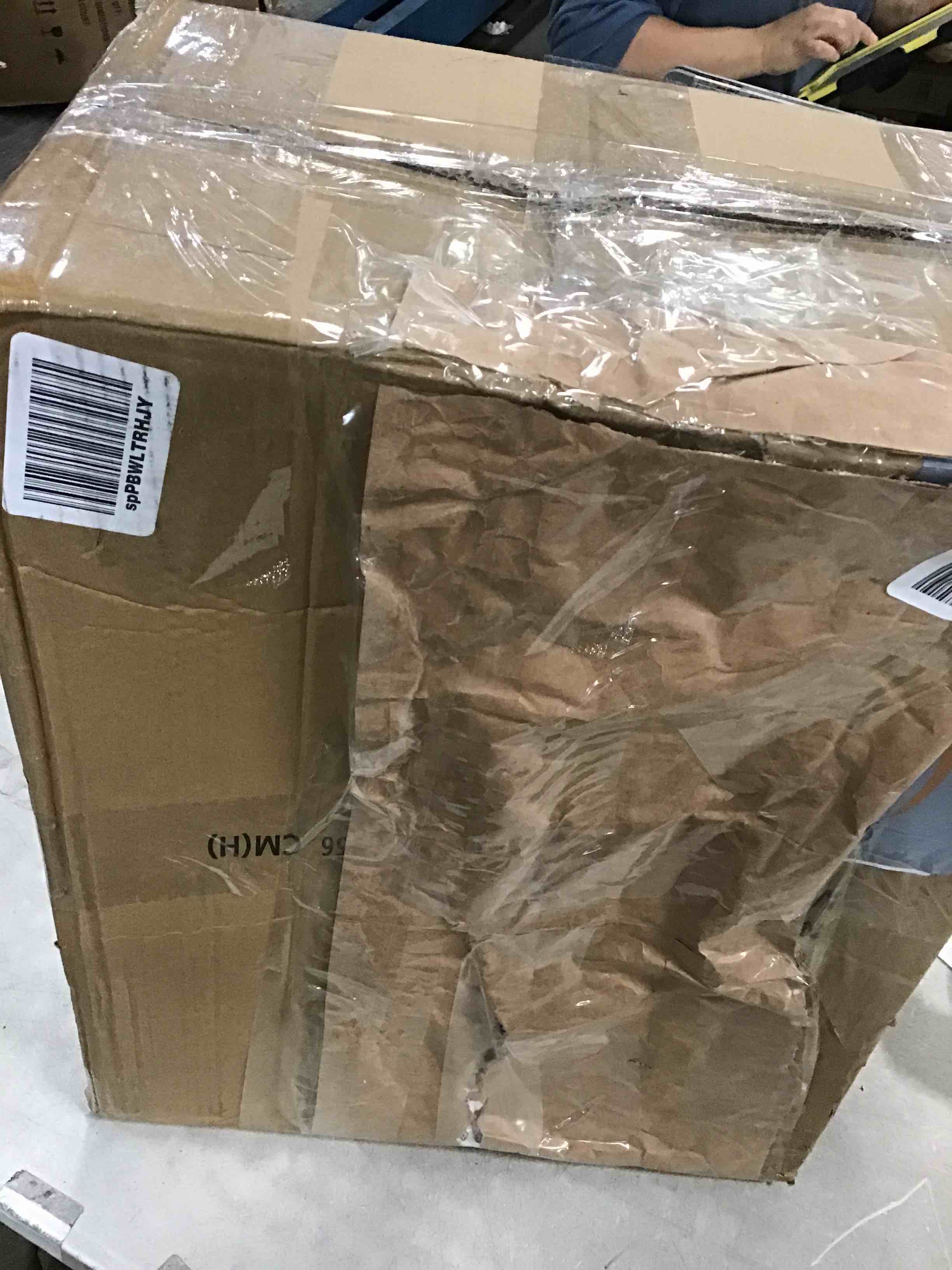 https://s3.amazonaws.com/lotting-images-prod/bidfta/RED6211879_1712582296719.jpeg