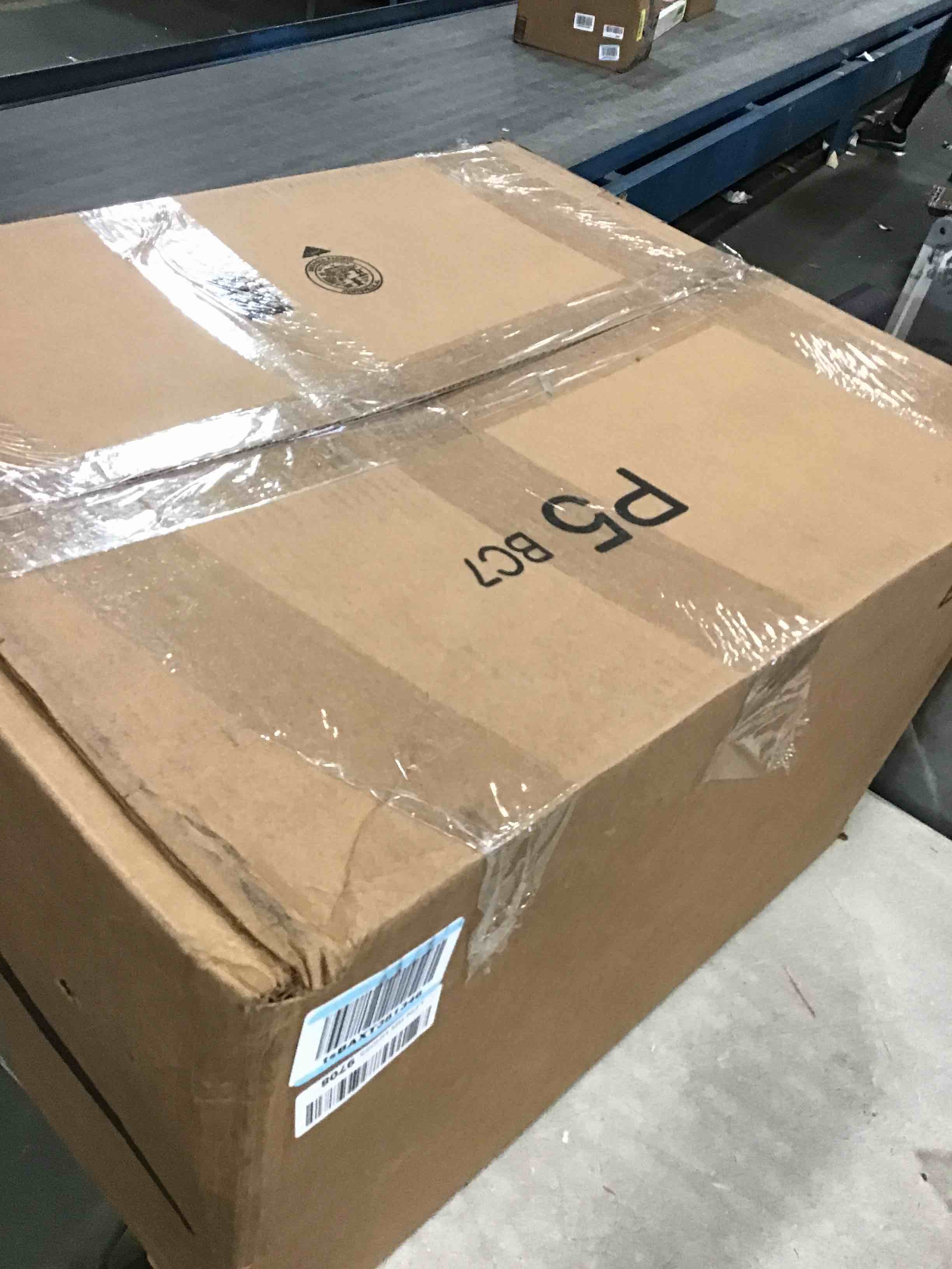 https://s3.amazonaws.com/lotting-images-prod/bidfta/RED6211894_1712583493539.jpeg