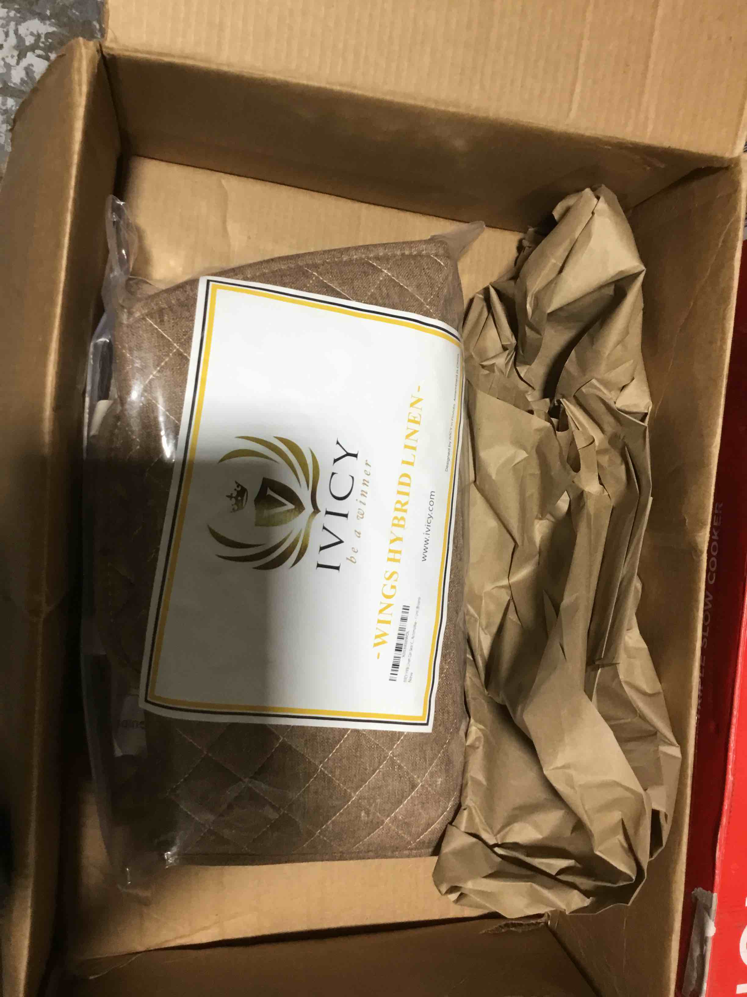 https://s3.amazonaws.com/lotting-images-prod/bidfta/RED6211943_1711550586718.jpeg