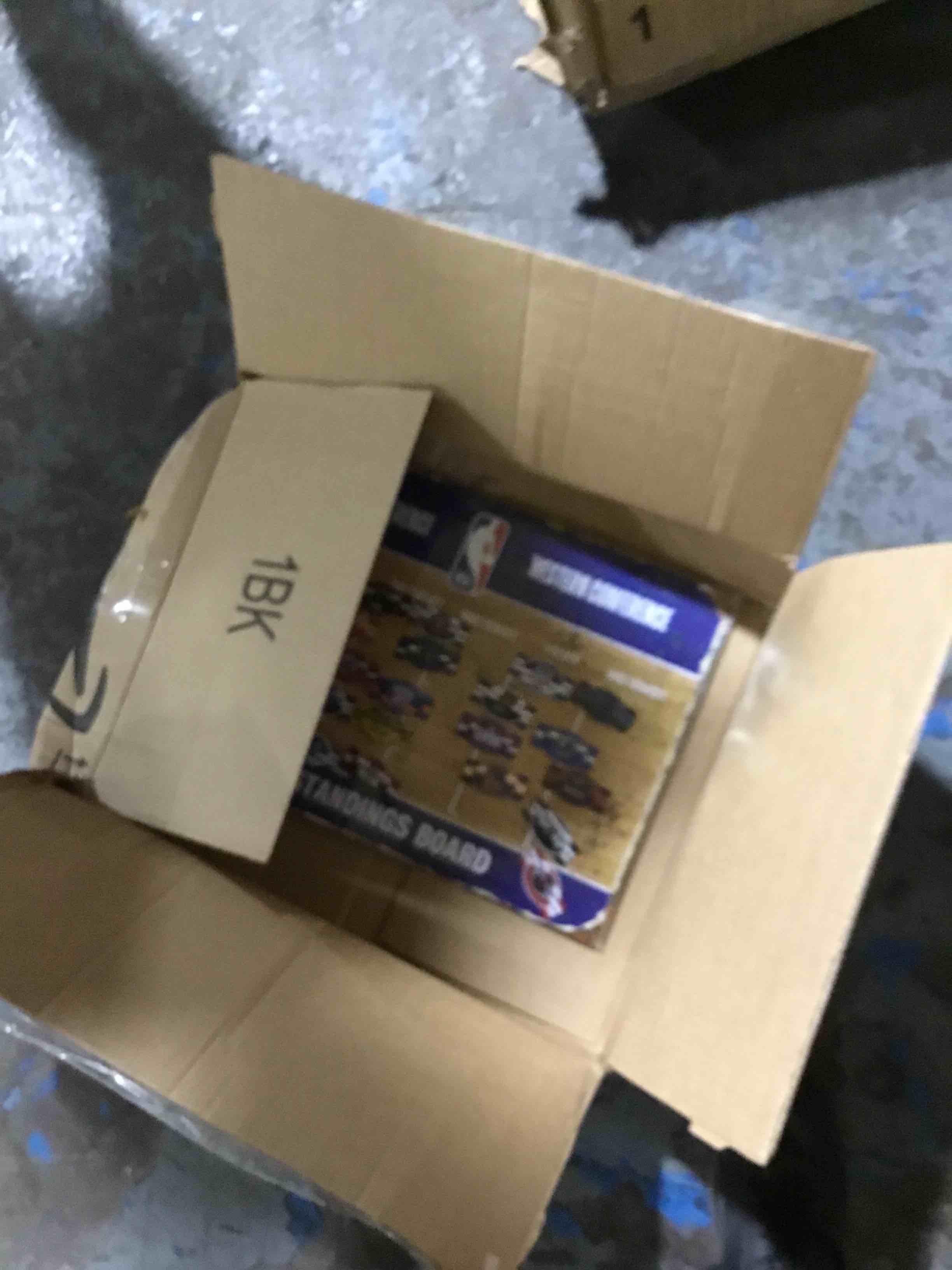 https://s3.amazonaws.com/lotting-images-prod/bidfta/RED6212301_1712155329686.jpeg