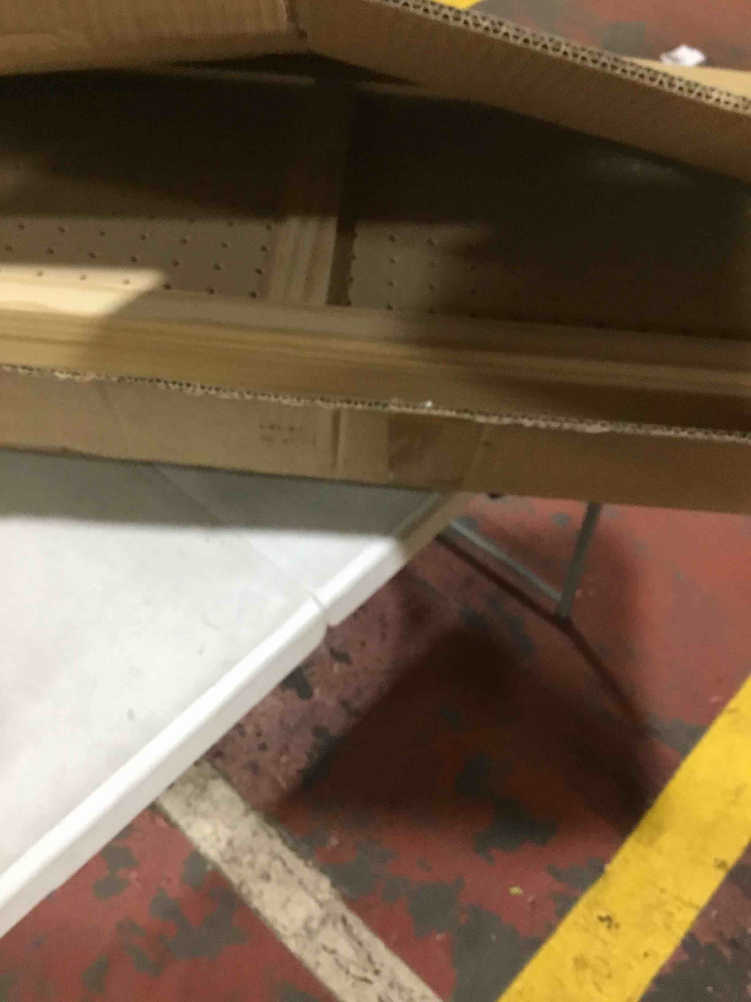 https://s3.amazonaws.com/lotting-images-prod/bidfta/RED6213351_1714074588249.jpeg