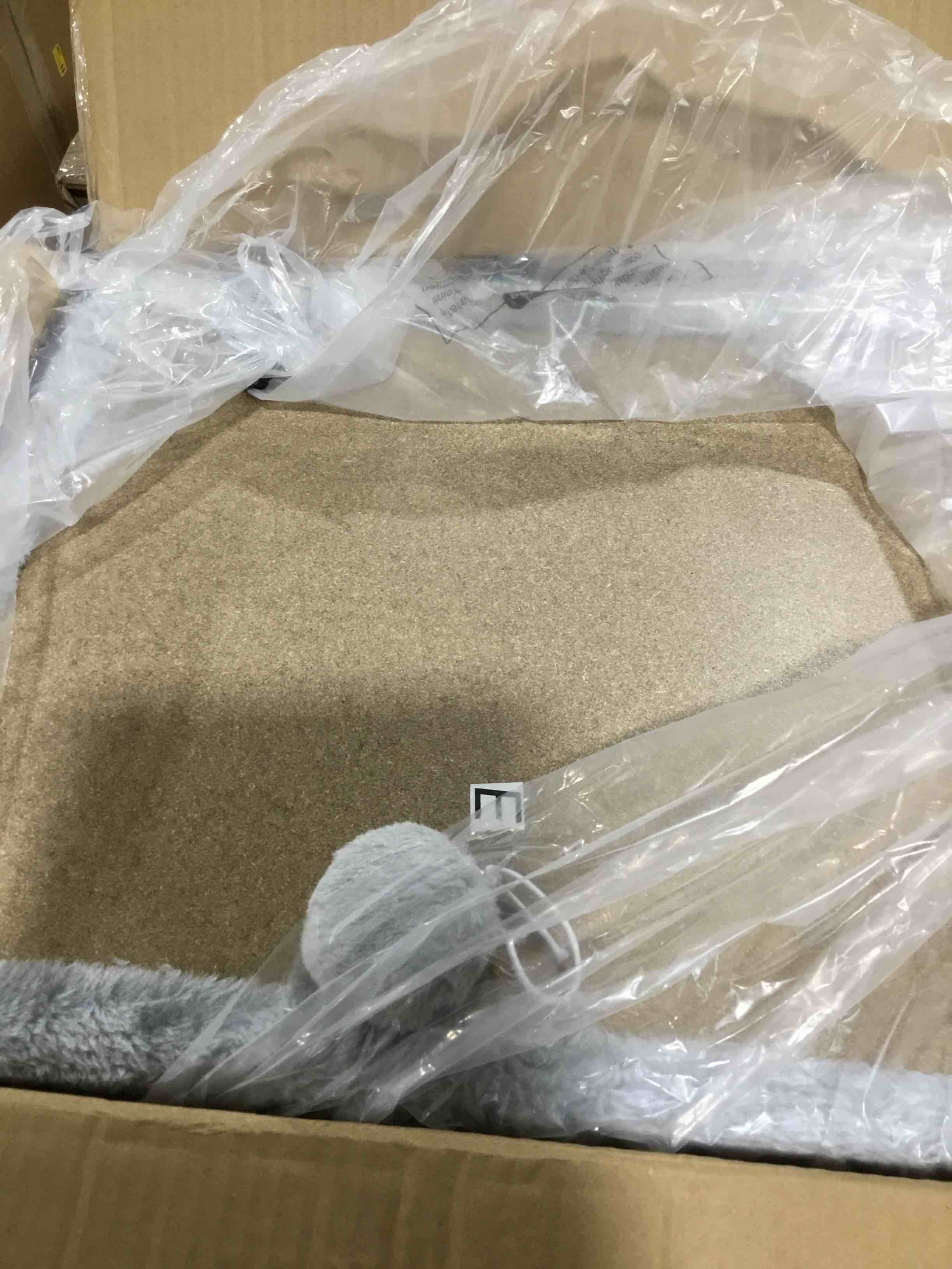 https://s3.amazonaws.com/lotting-images-prod/bidfta/RED6213368_1714080121166.jpeg