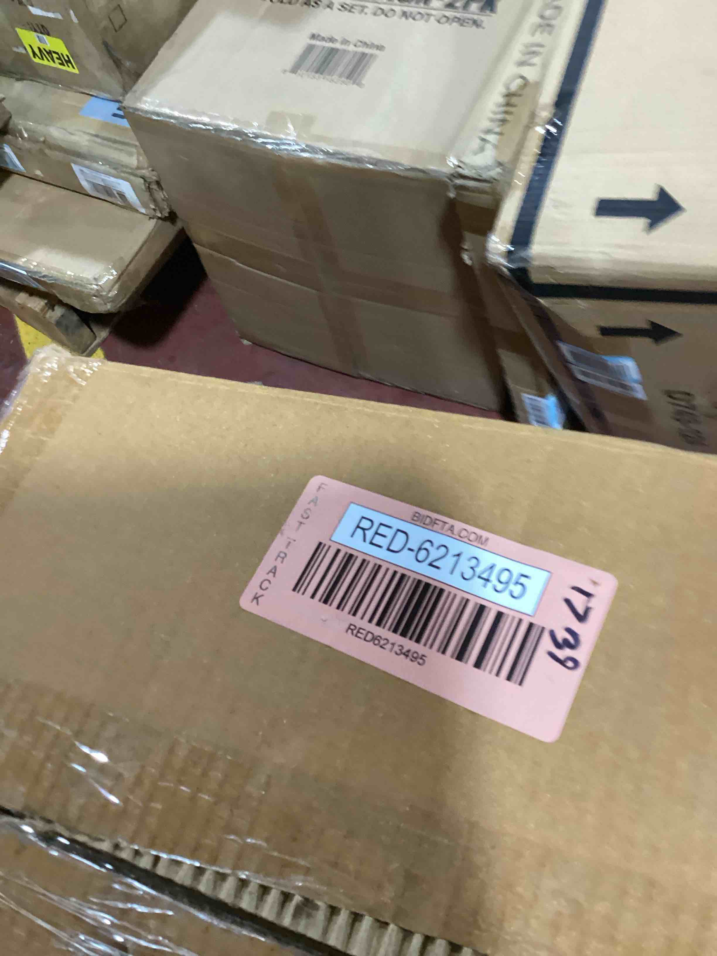 https://s3.amazonaws.com/lotting-images-prod/bidfta/RED6213495_1712927453528.jpeg