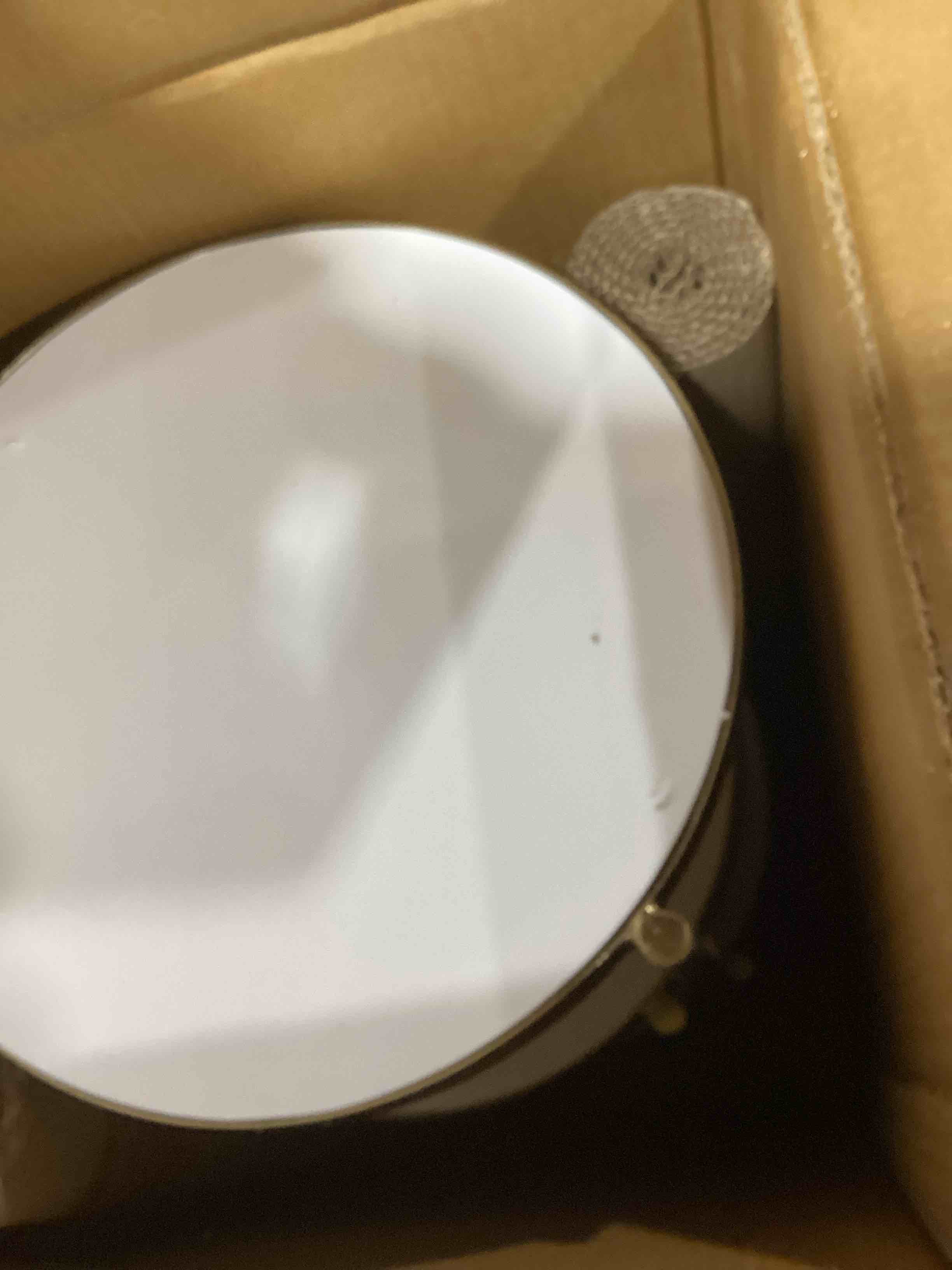 https://s3.amazonaws.com/lotting-images-prod/bidfta/RED6213495_1712927468440.jpeg