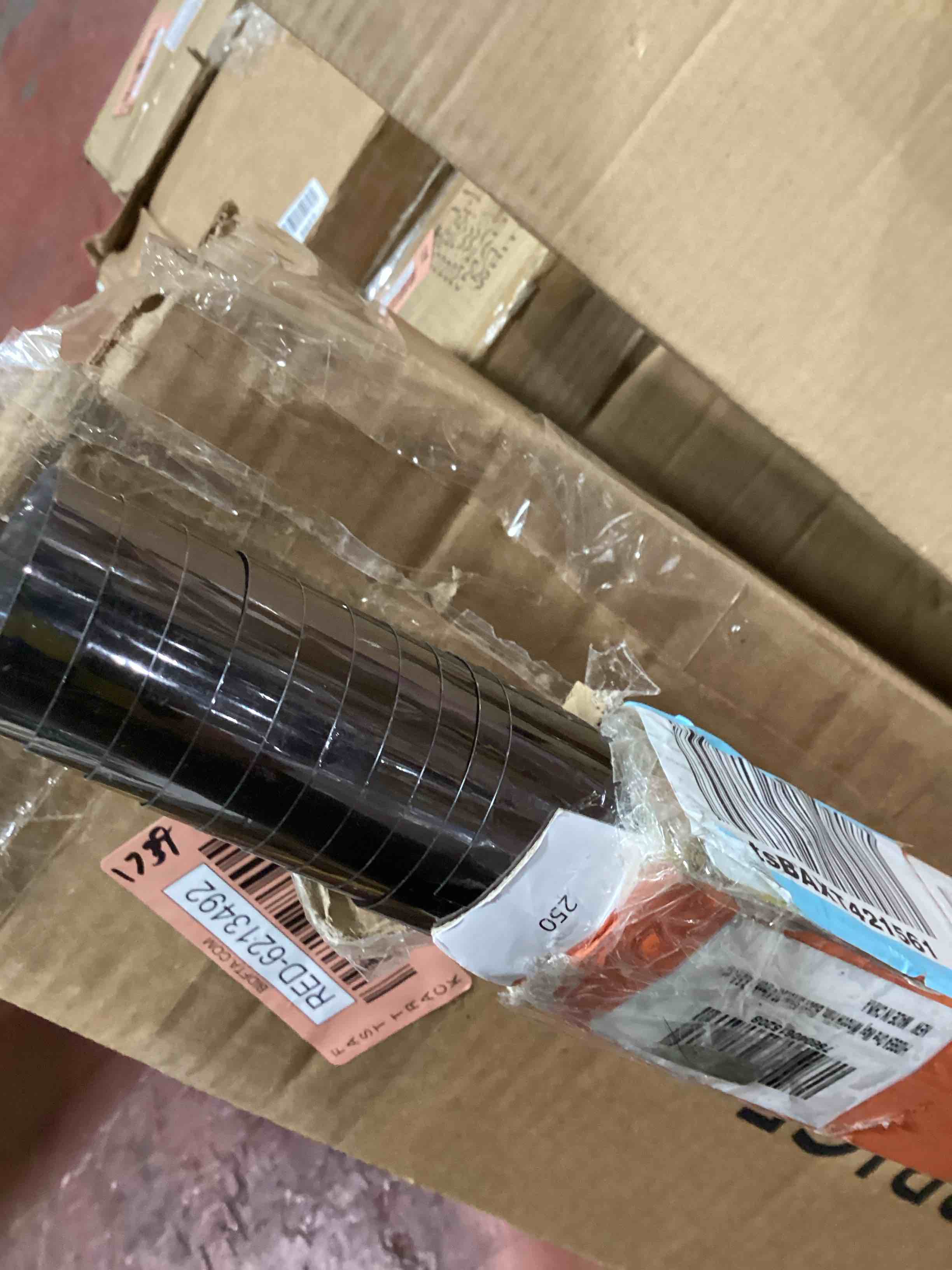 https://s3.amazonaws.com/lotting-images-prod/bidfta/RED6213514_1712925932990.jpeg
