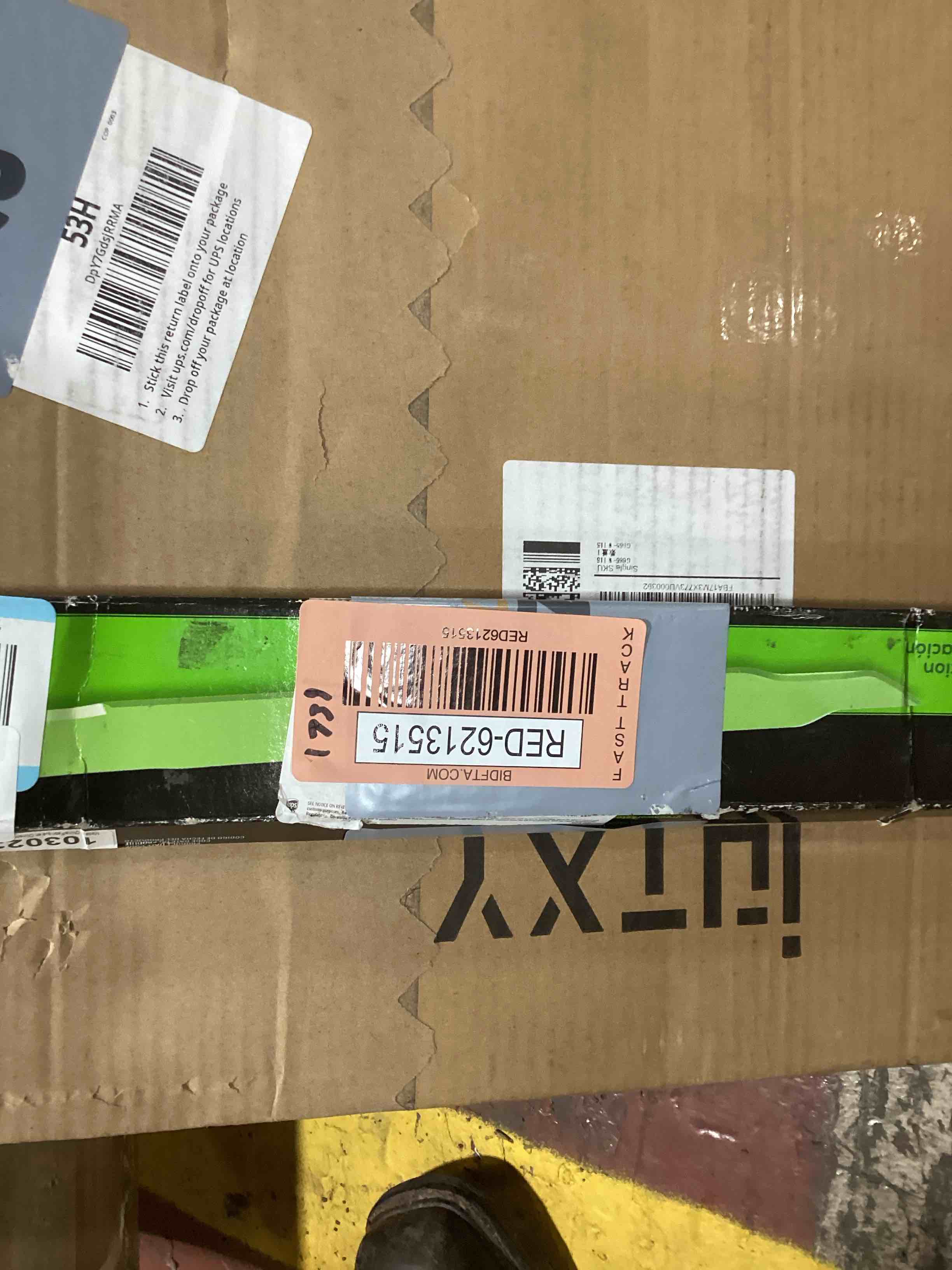https://s3.amazonaws.com/lotting-images-prod/bidfta/RED6213515_1712926057467.jpeg
