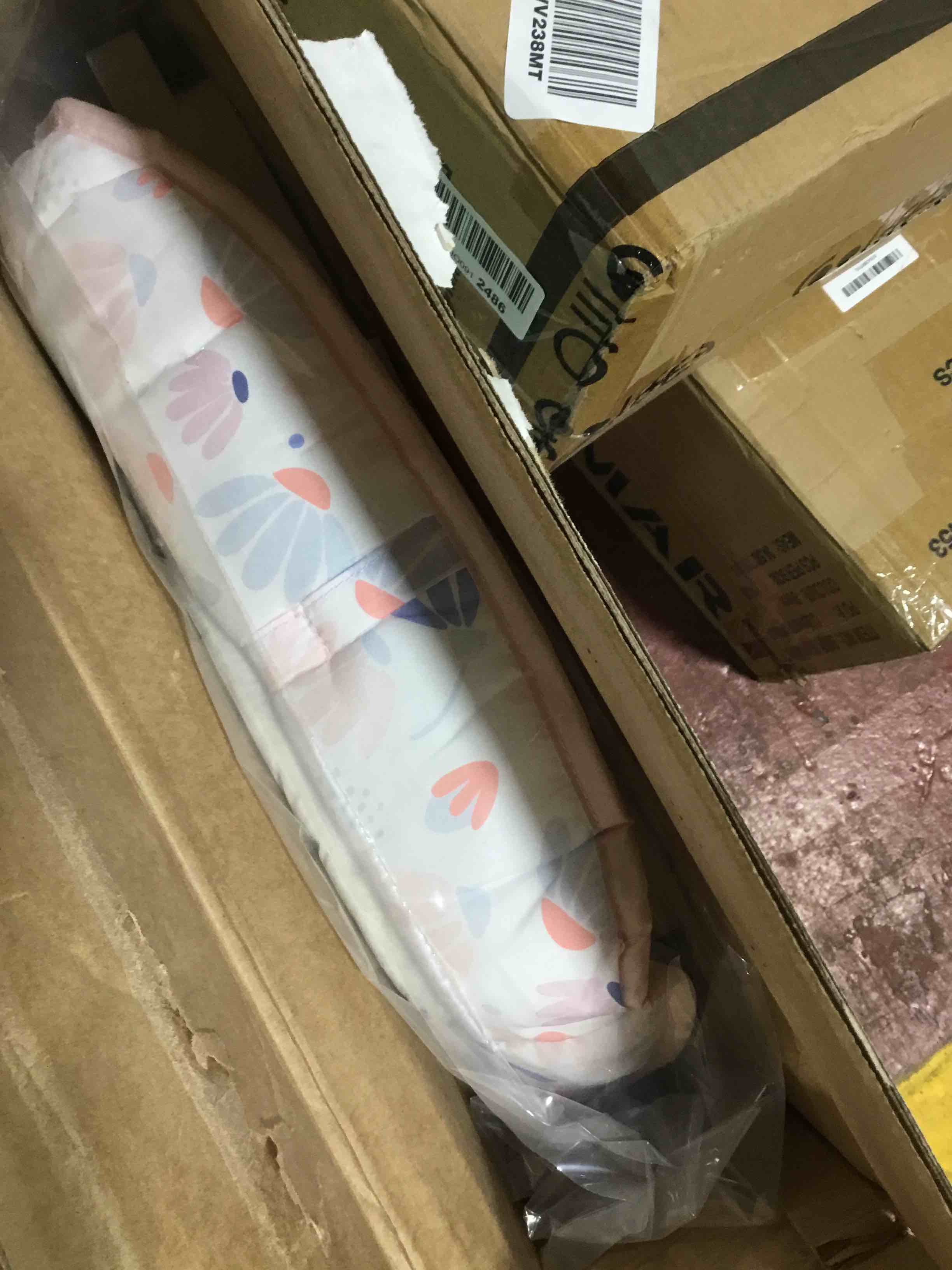 https://s3.amazonaws.com/lotting-images-prod/bidfta/RED6213604_1713385032987.jpeg