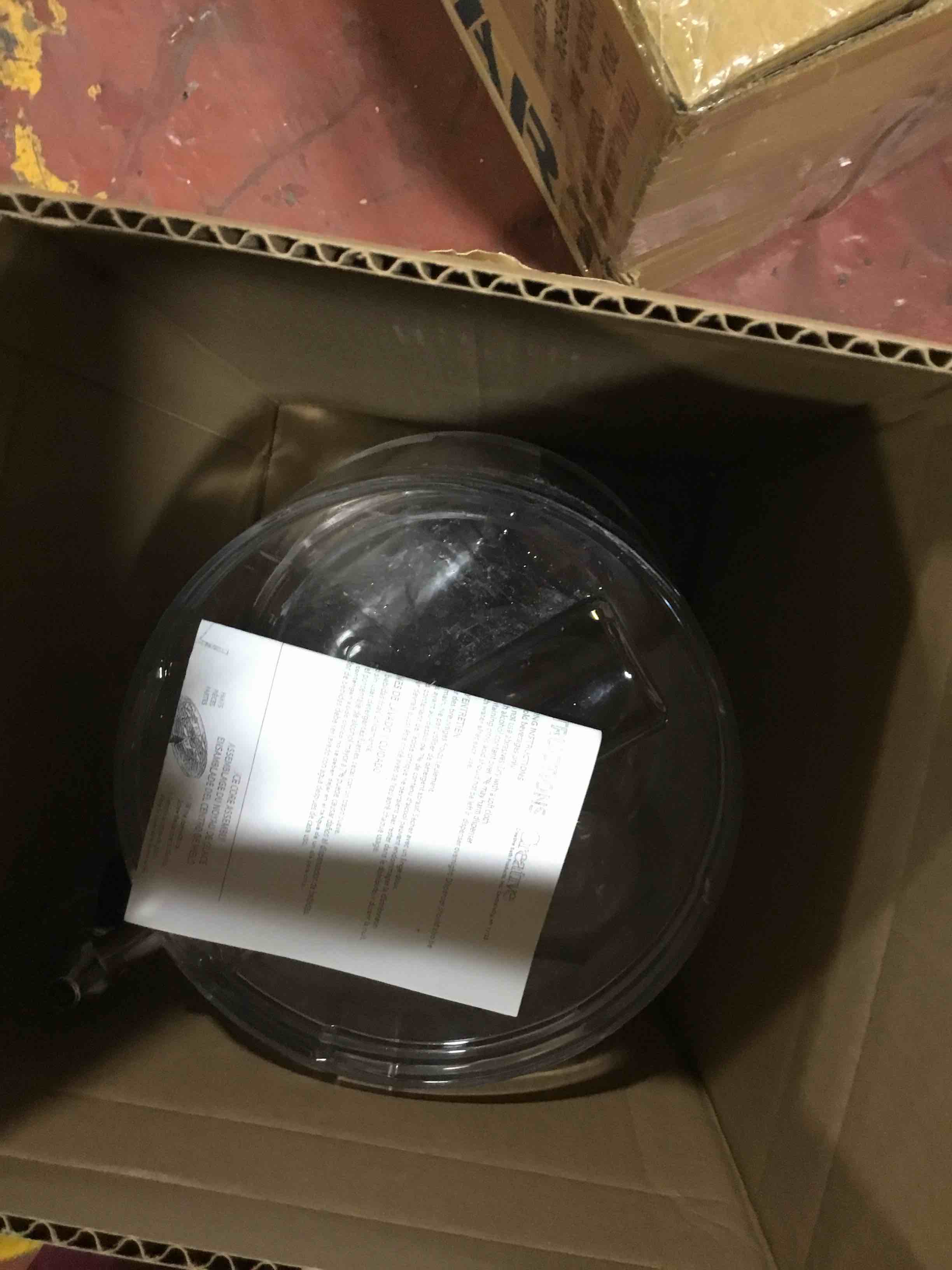 https://s3.amazonaws.com/lotting-images-prod/bidfta/RED6213607_1713385282085.jpeg