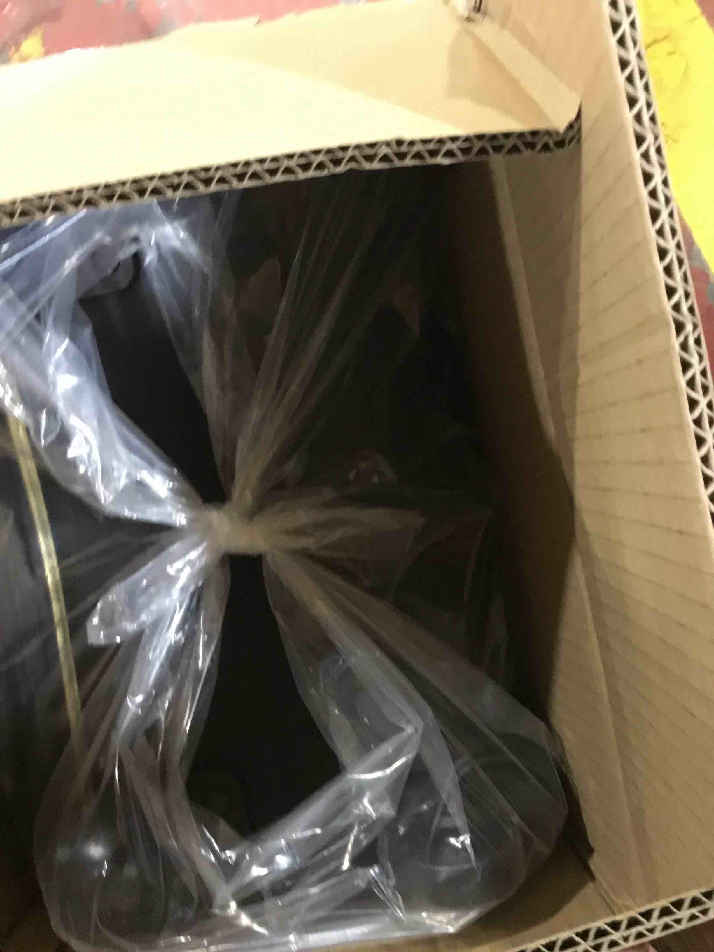 https://s3.amazonaws.com/lotting-images-prod/bidfta/RED6213608_1713385607883.jpeg
