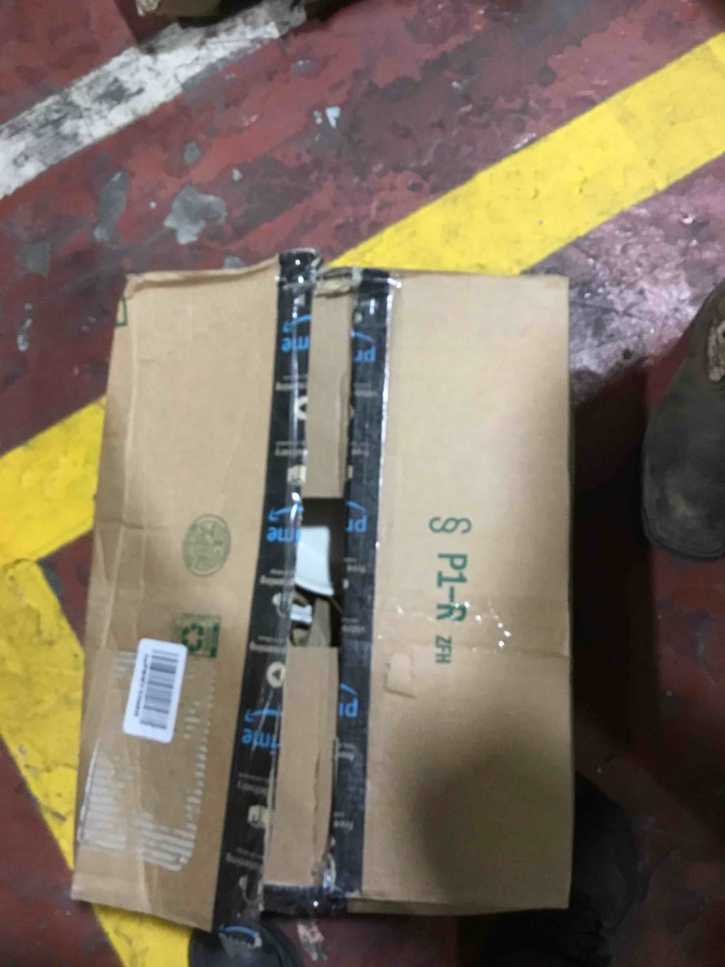 https://s3.amazonaws.com/lotting-images-prod/bidfta/RED6213612_1713386307213.jpeg