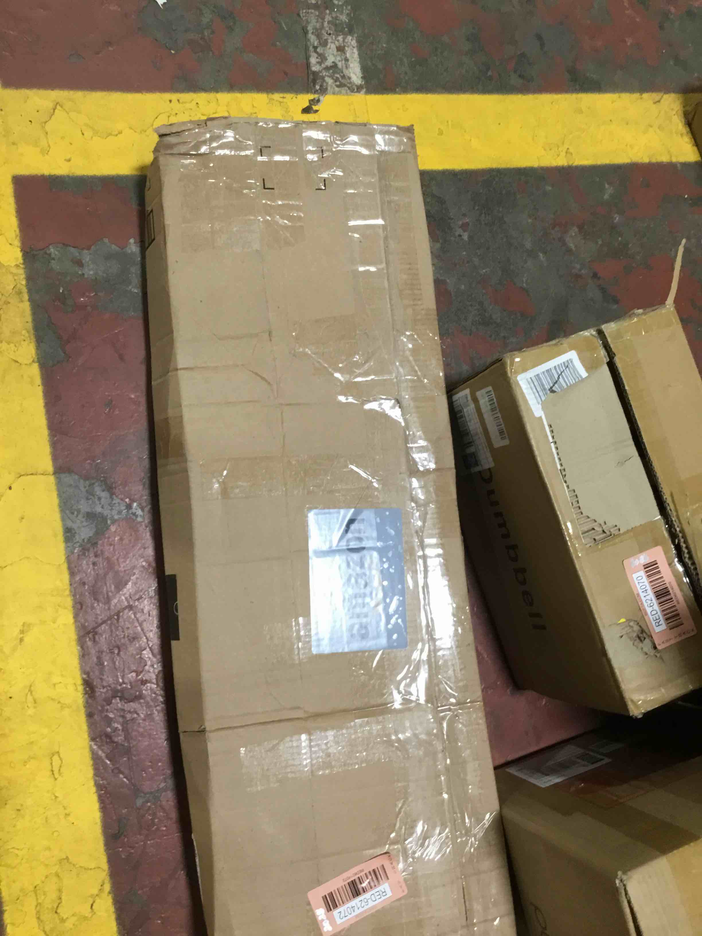 https://s3.amazonaws.com/lotting-images-prod/bidfta/RED6214072_1714159555775.jpeg