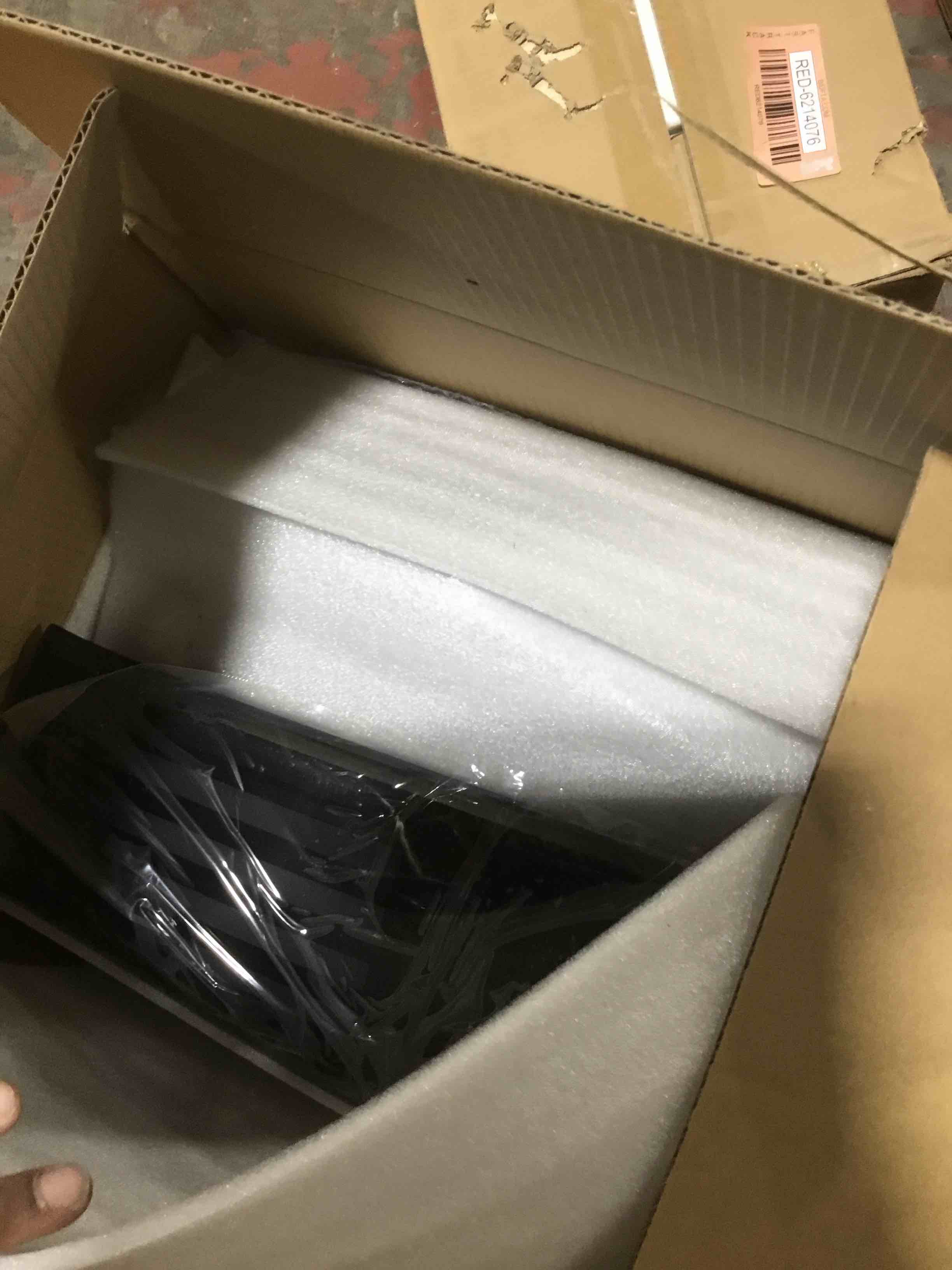 https://s3.amazonaws.com/lotting-images-prod/bidfta/RED6214073_1714159702877.jpeg