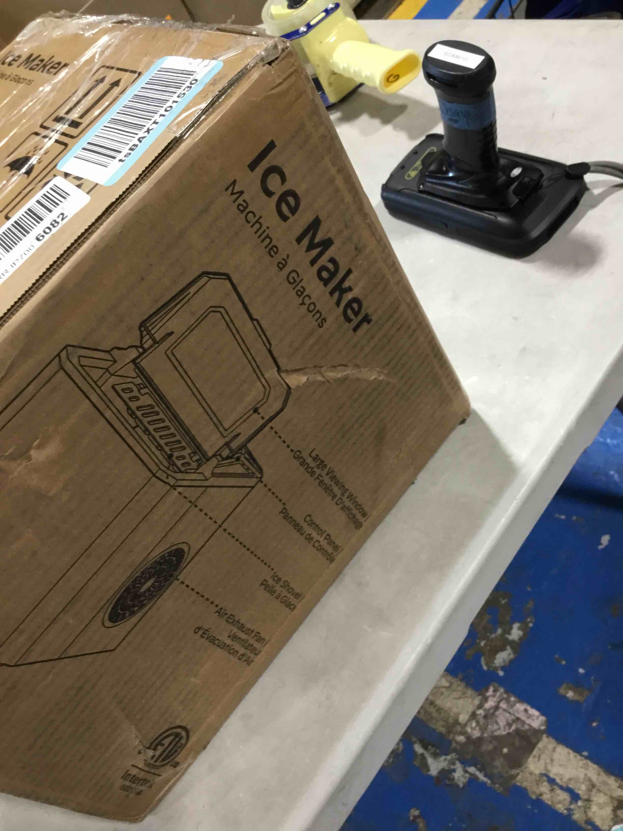 https://s3.amazonaws.com/lotting-images-prod/bidfta/RED6214754_1718307230478.jpeg