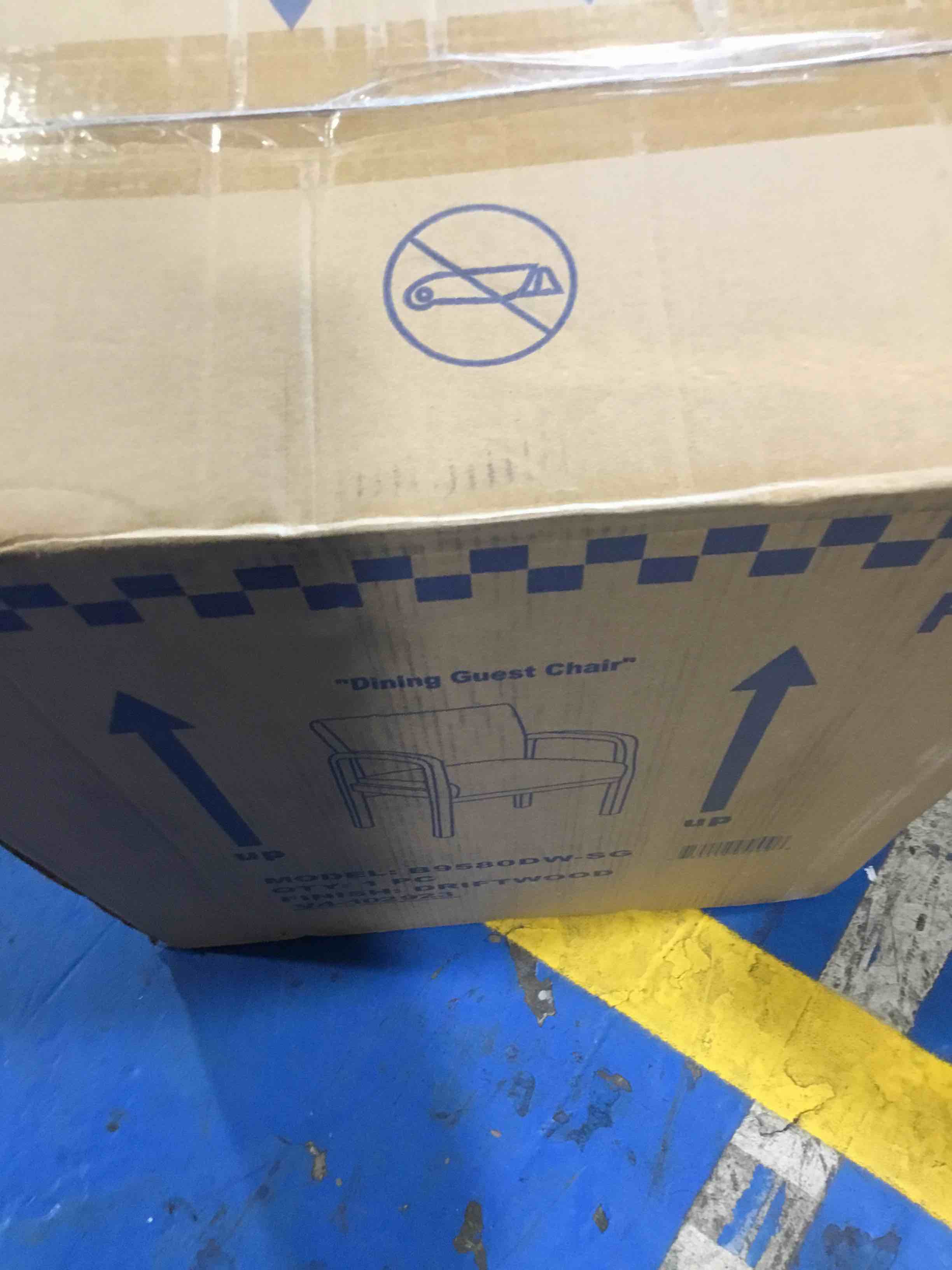 https://s3.amazonaws.com/lotting-images-prod/bidfta/RED6214756_1718308453943.jpeg