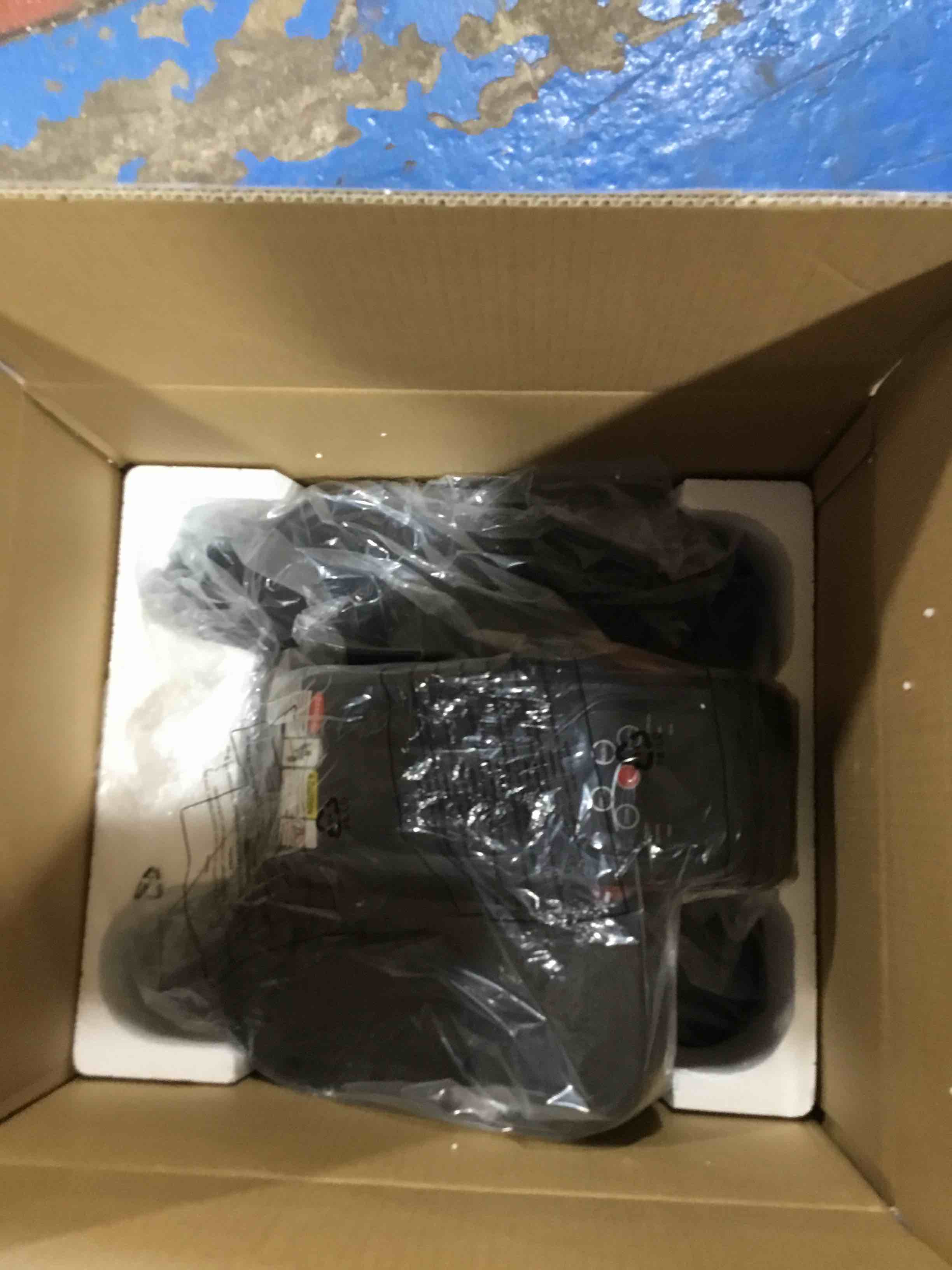 https://s3.amazonaws.com/lotting-images-prod/bidfta/RED6214757_1718308610682.jpeg