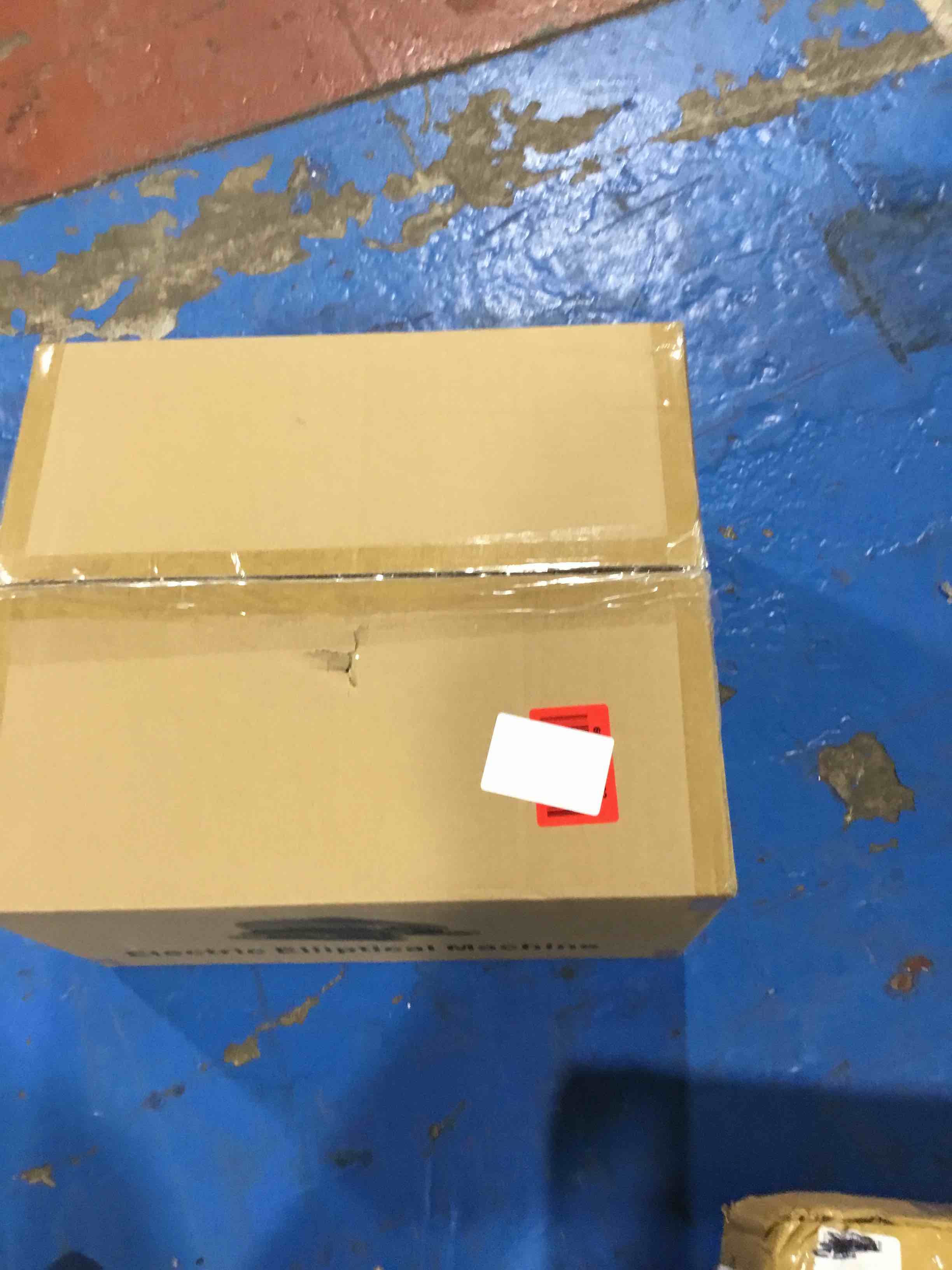 https://s3.amazonaws.com/lotting-images-prod/bidfta/RED6214757_1718308627035.jpeg