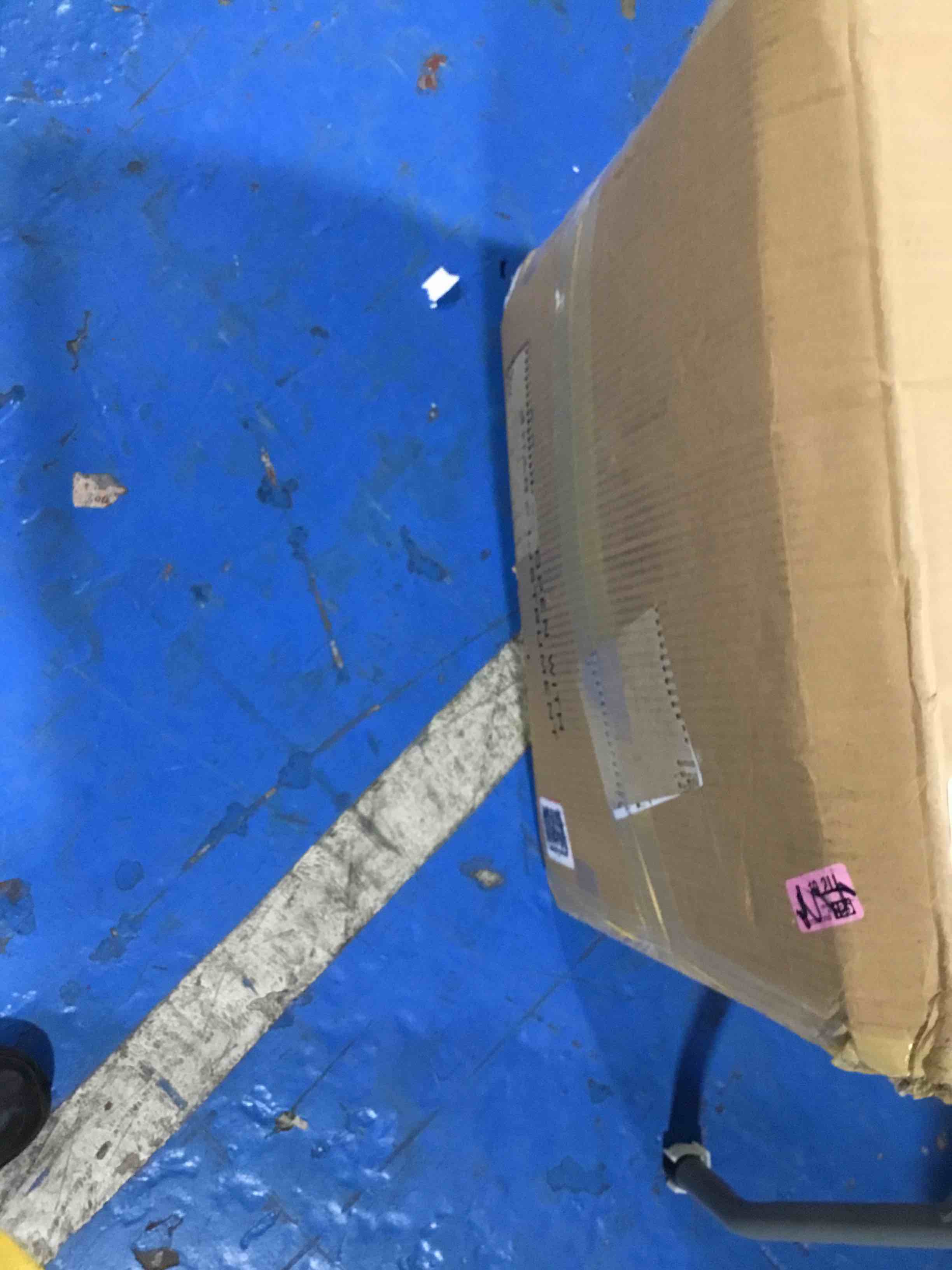 https://s3.amazonaws.com/lotting-images-prod/bidfta/RED6214758_1718308683320.jpeg