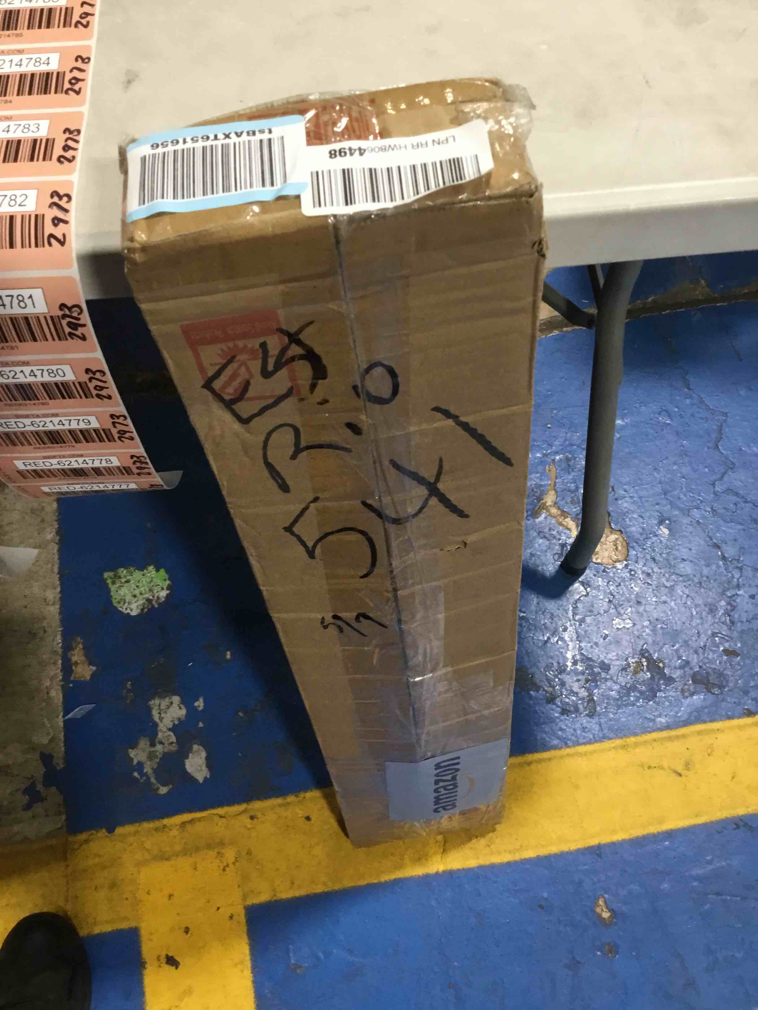 https://s3.amazonaws.com/lotting-images-prod/bidfta/RED6214811_1719236302049.jpeg