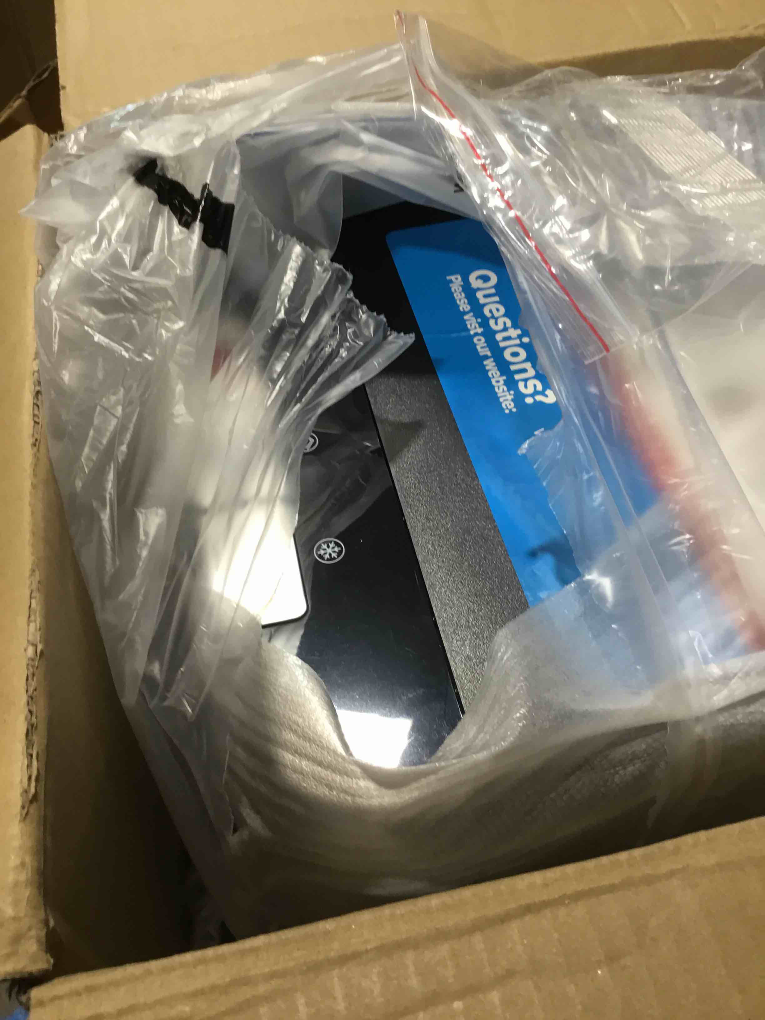 https://s3.amazonaws.com/lotting-images-prod/bidfta/RED6214814_1719236725020.jpeg