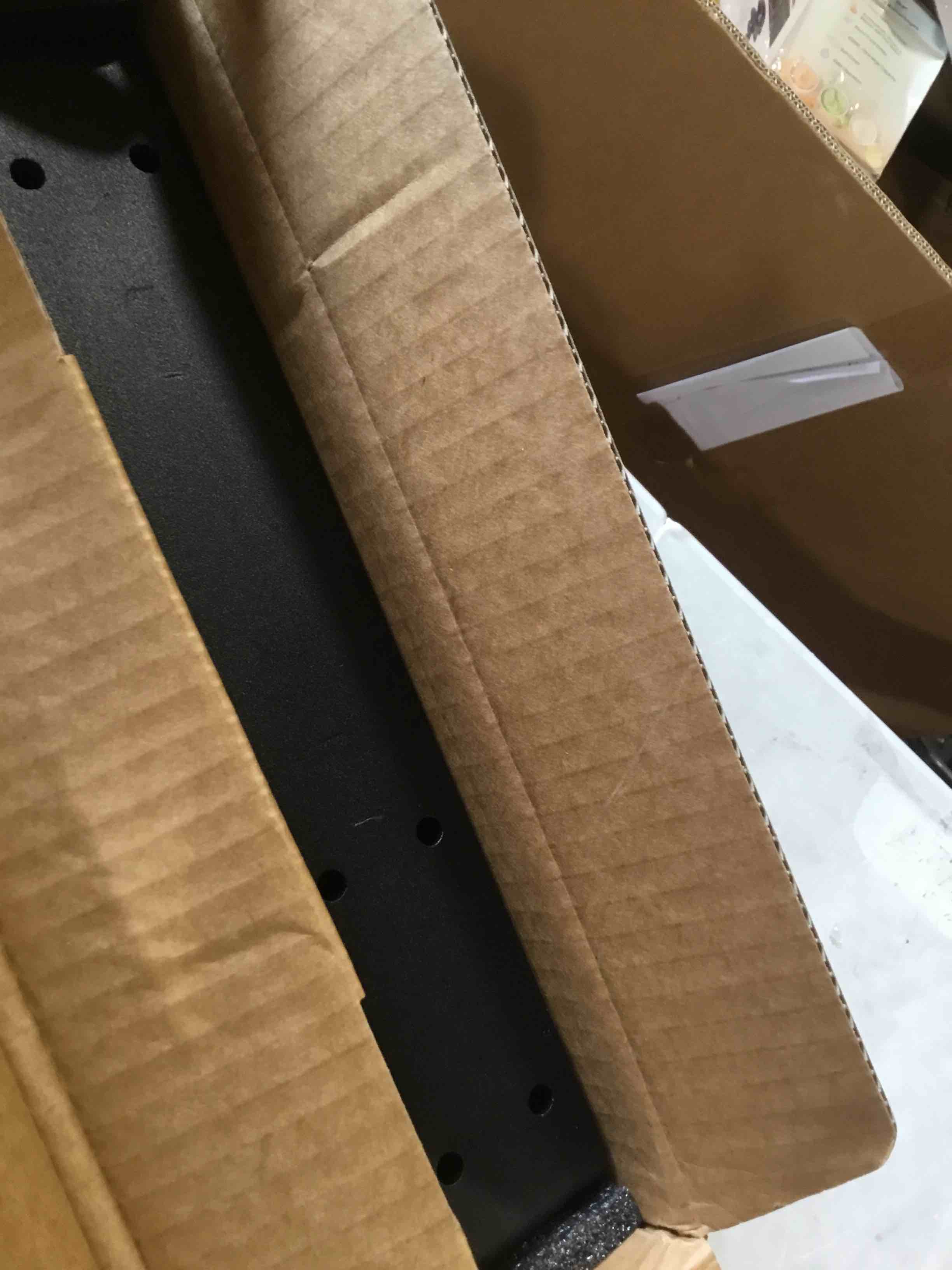 https://s3.amazonaws.com/lotting-images-prod/bidfta/RED6215327_1722446631940.jpeg