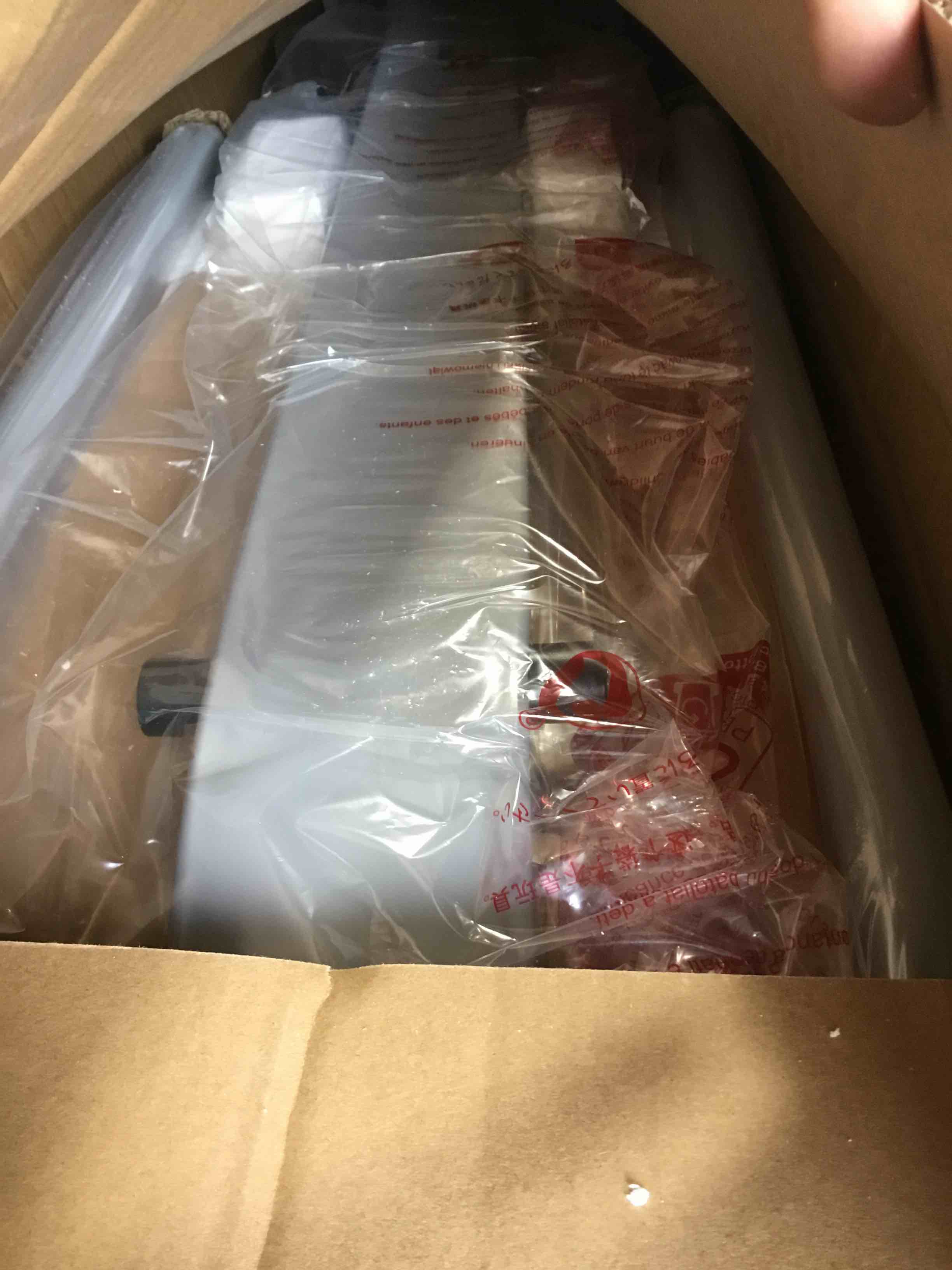 https://s3.amazonaws.com/lotting-images-prod/bidfta/RED6215448_1722522347071.jpeg