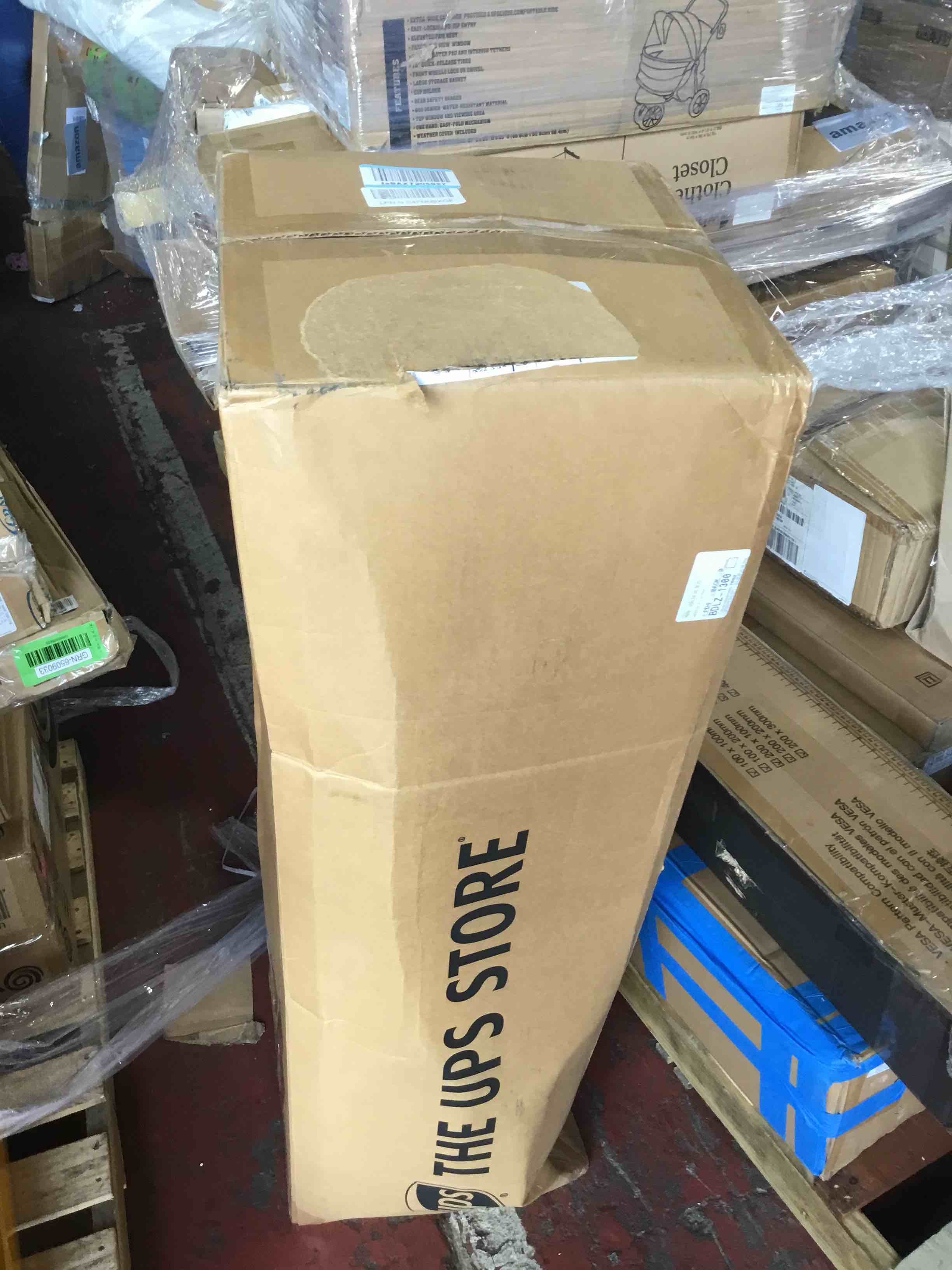 https://s3.amazonaws.com/lotting-images-prod/bidfta/RED6215451_1722522637704.jpeg