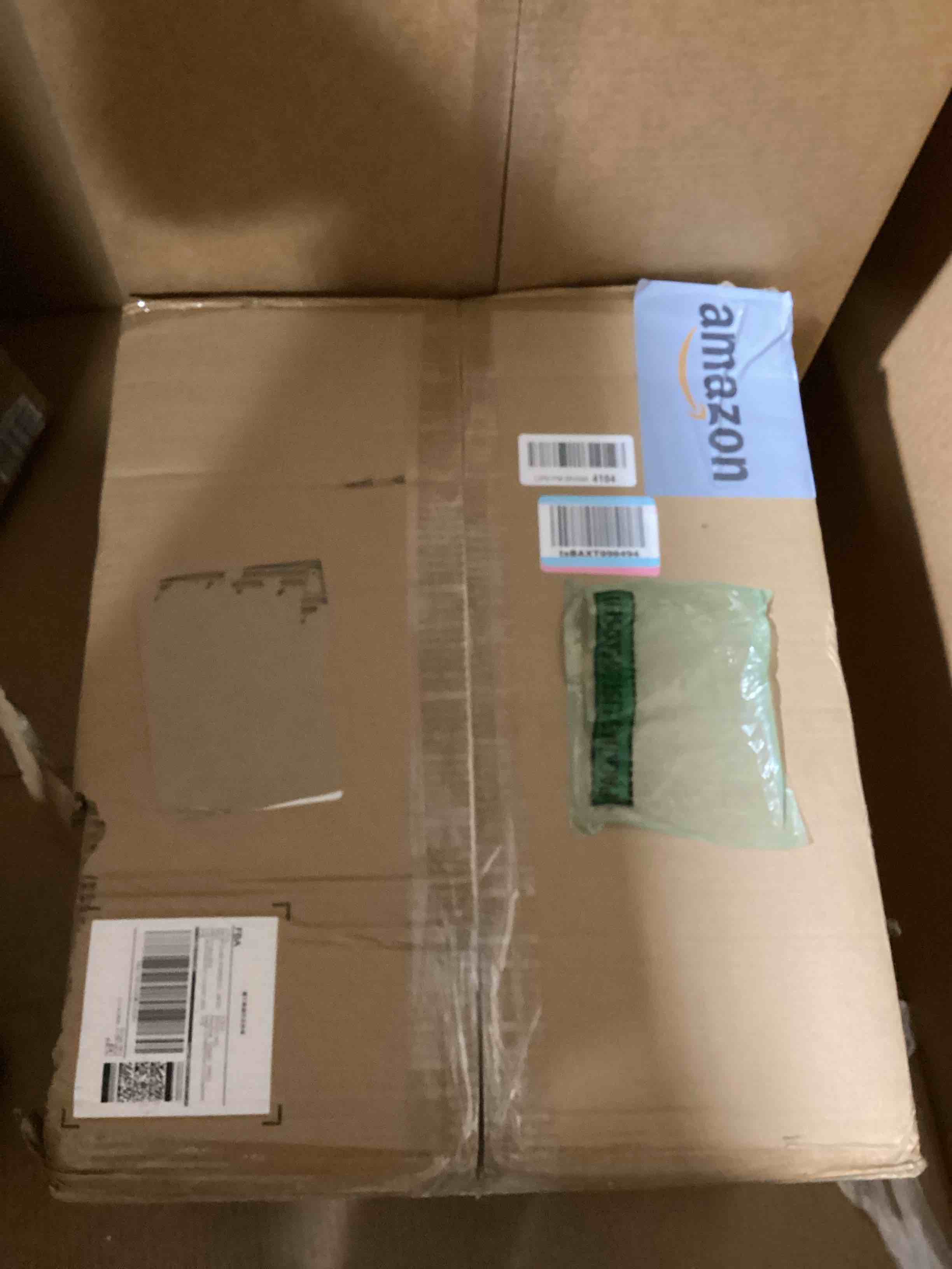 https://s3.amazonaws.com/lotting-images-prod/bidfta/RED6215775_1722863510864.jpeg