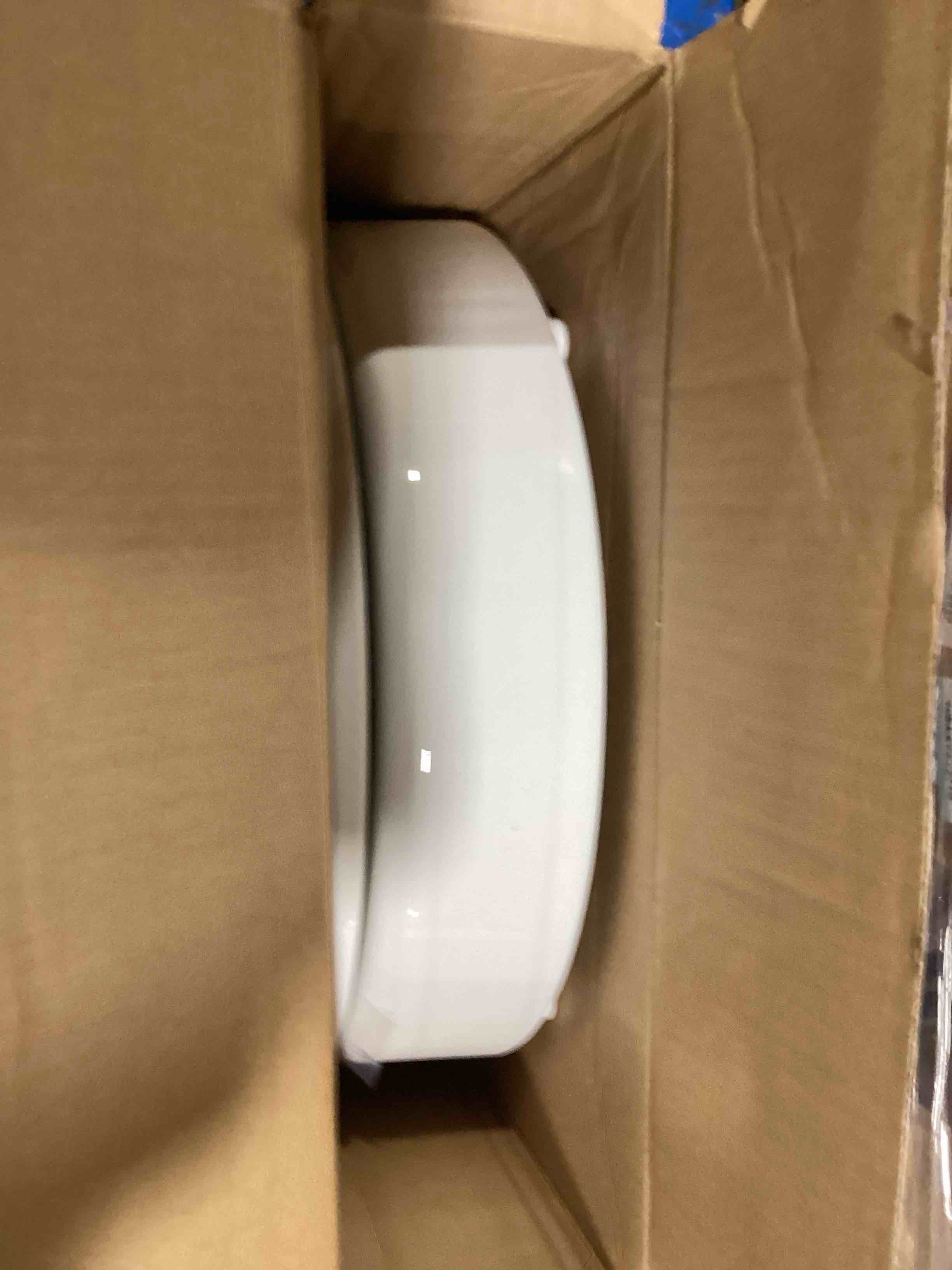 https://s3.amazonaws.com/lotting-images-prod/bidfta/RED6217782_1715950790832.jpeg