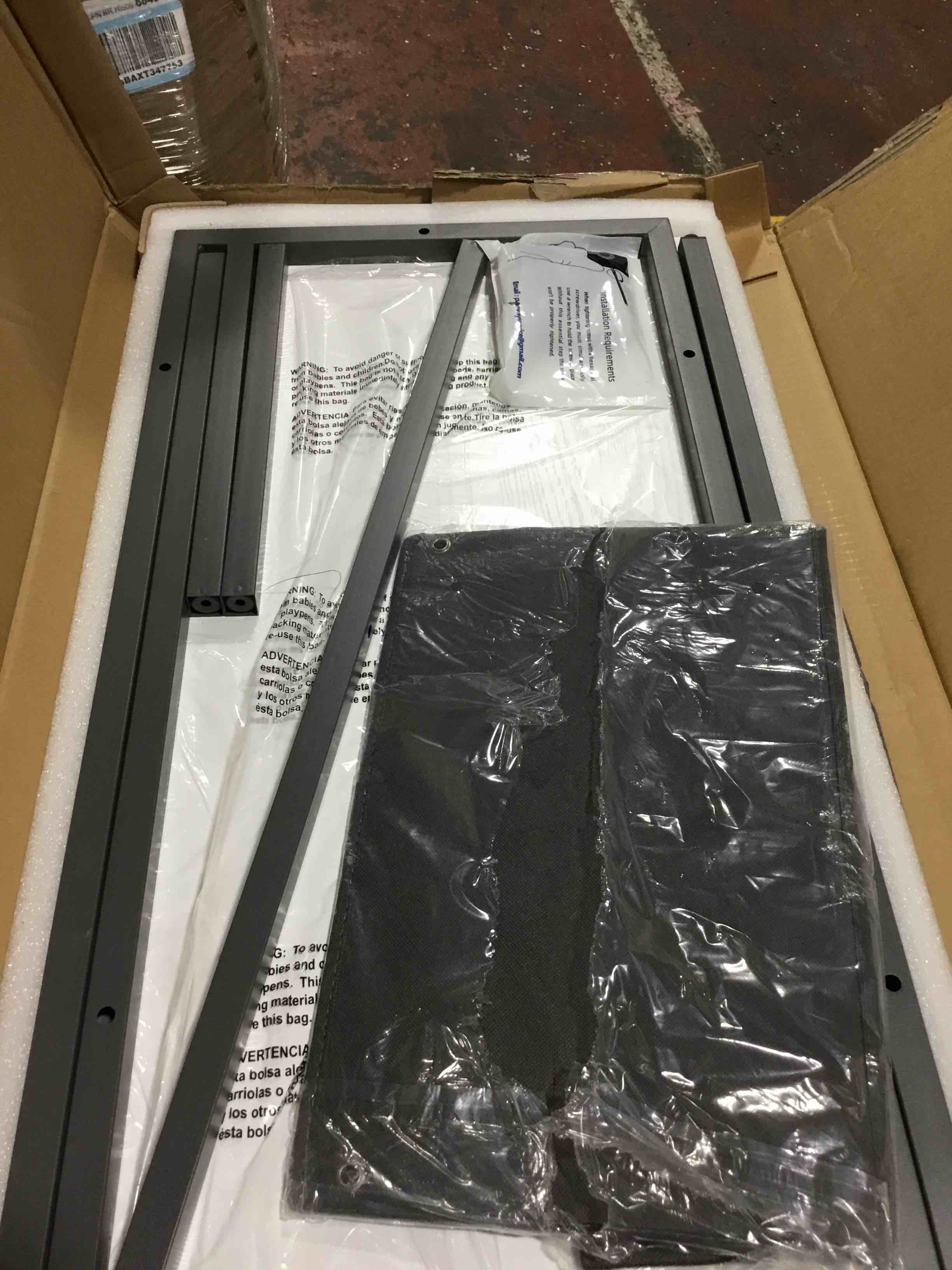 https://s3.amazonaws.com/lotting-images-prod/bidfta/RED6218971_1713271000902.jpeg