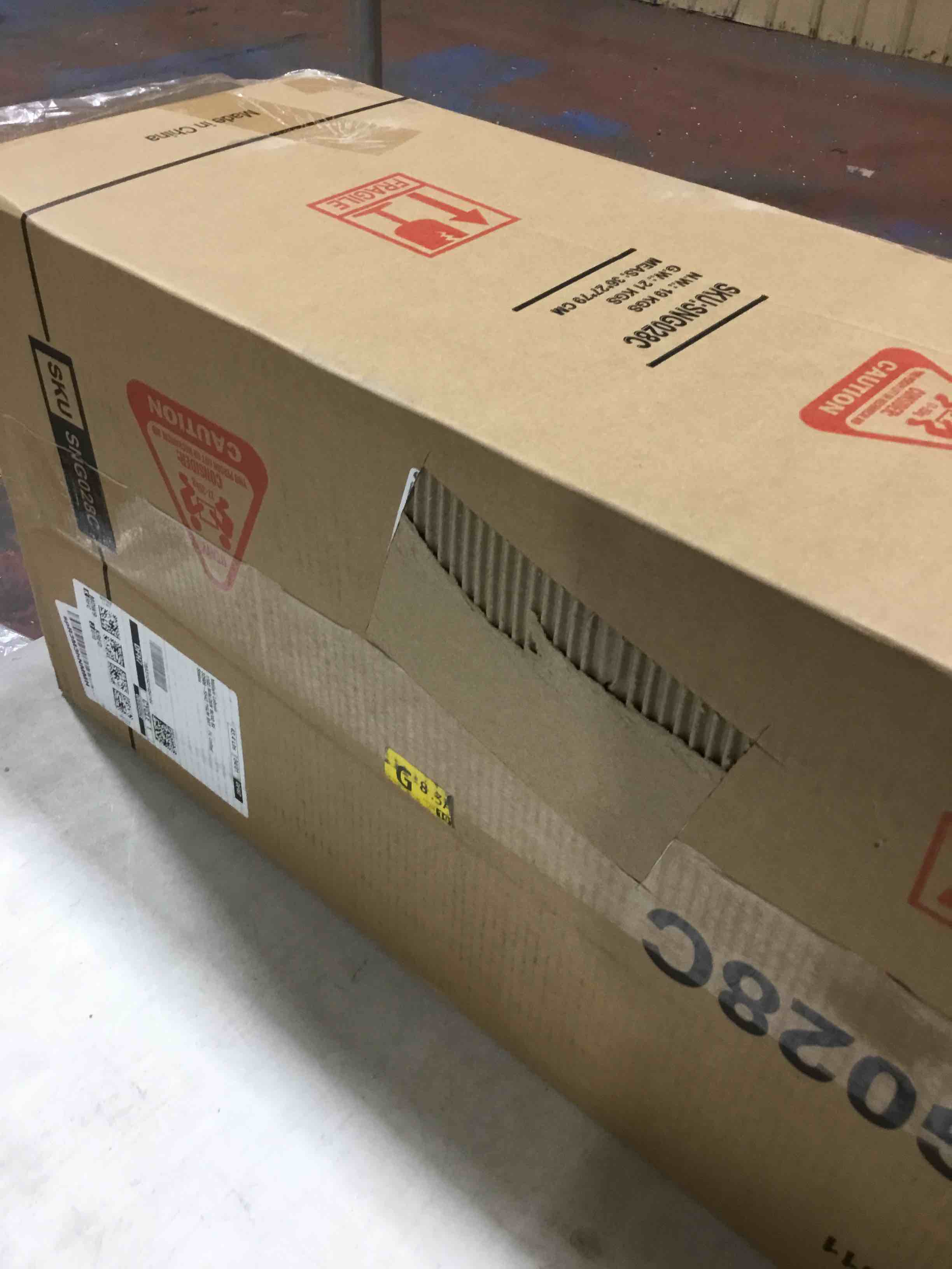 https://s3.amazonaws.com/lotting-images-prod/bidfta/RED6218983_1713273042321.jpeg