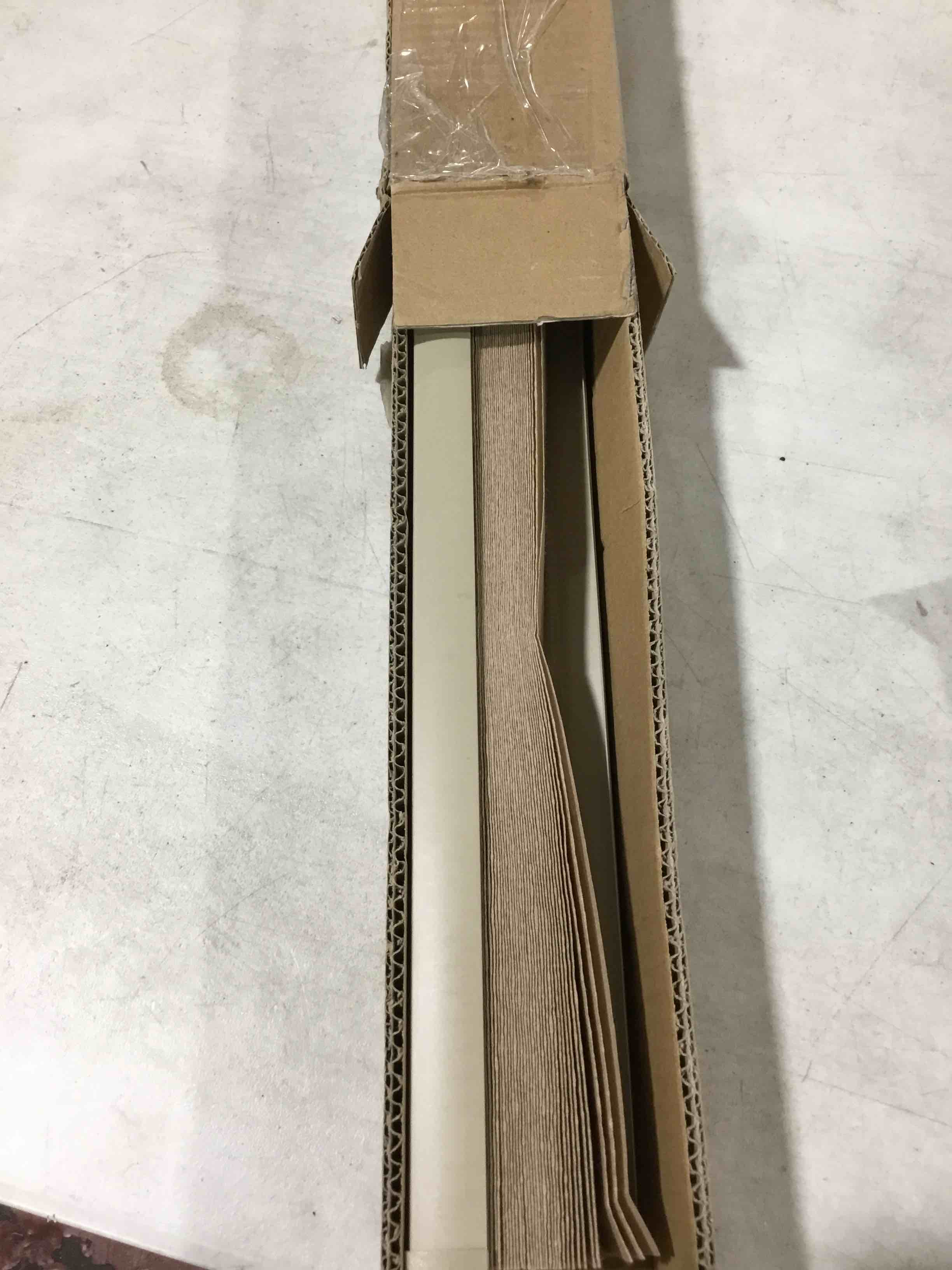 https://s3.amazonaws.com/lotting-images-prod/bidfta/RED6219009_1713281278763.jpeg