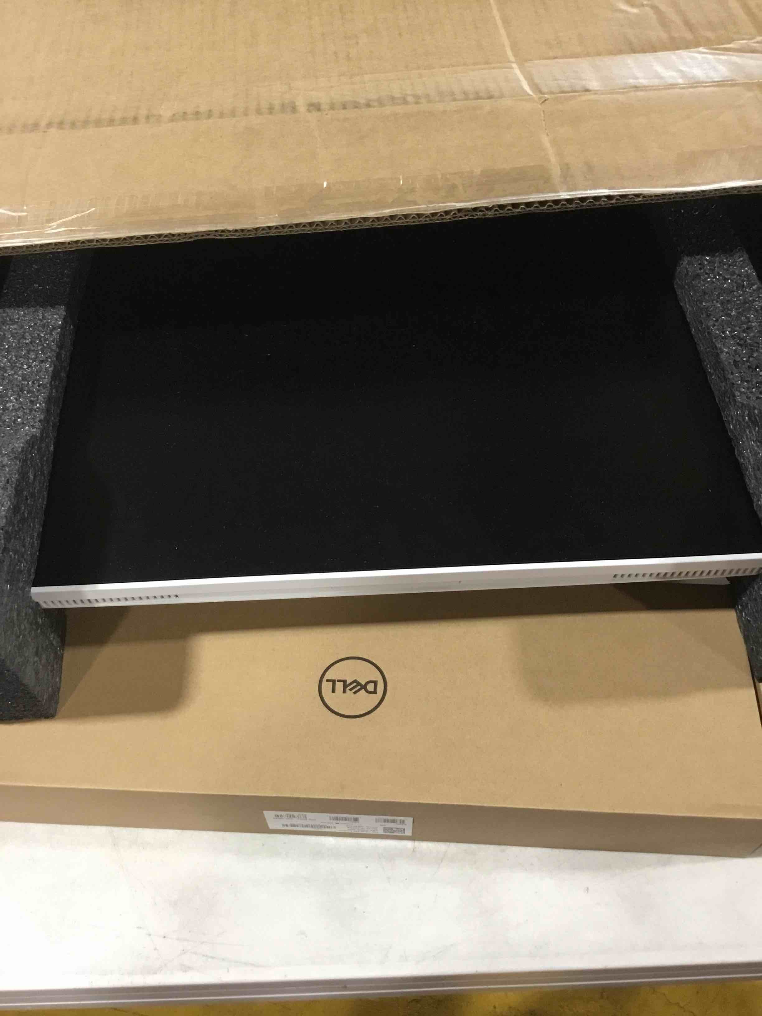https://s3.amazonaws.com/lotting-images-prod/bidfta/RED6219025_1713287858144.jpeg