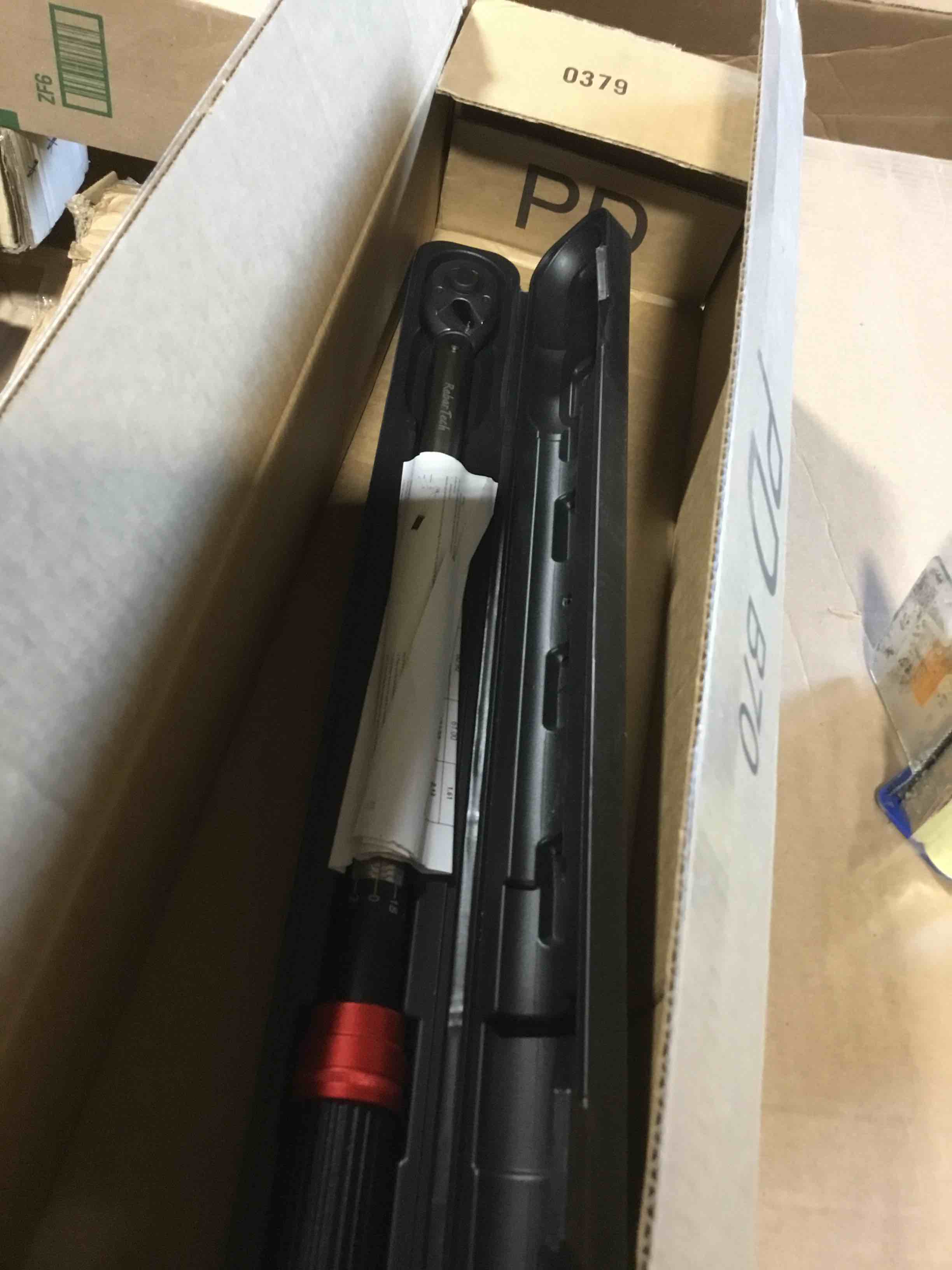 https://s3.amazonaws.com/lotting-images-prod/bidfta/RED6219405_1713964576822.jpeg