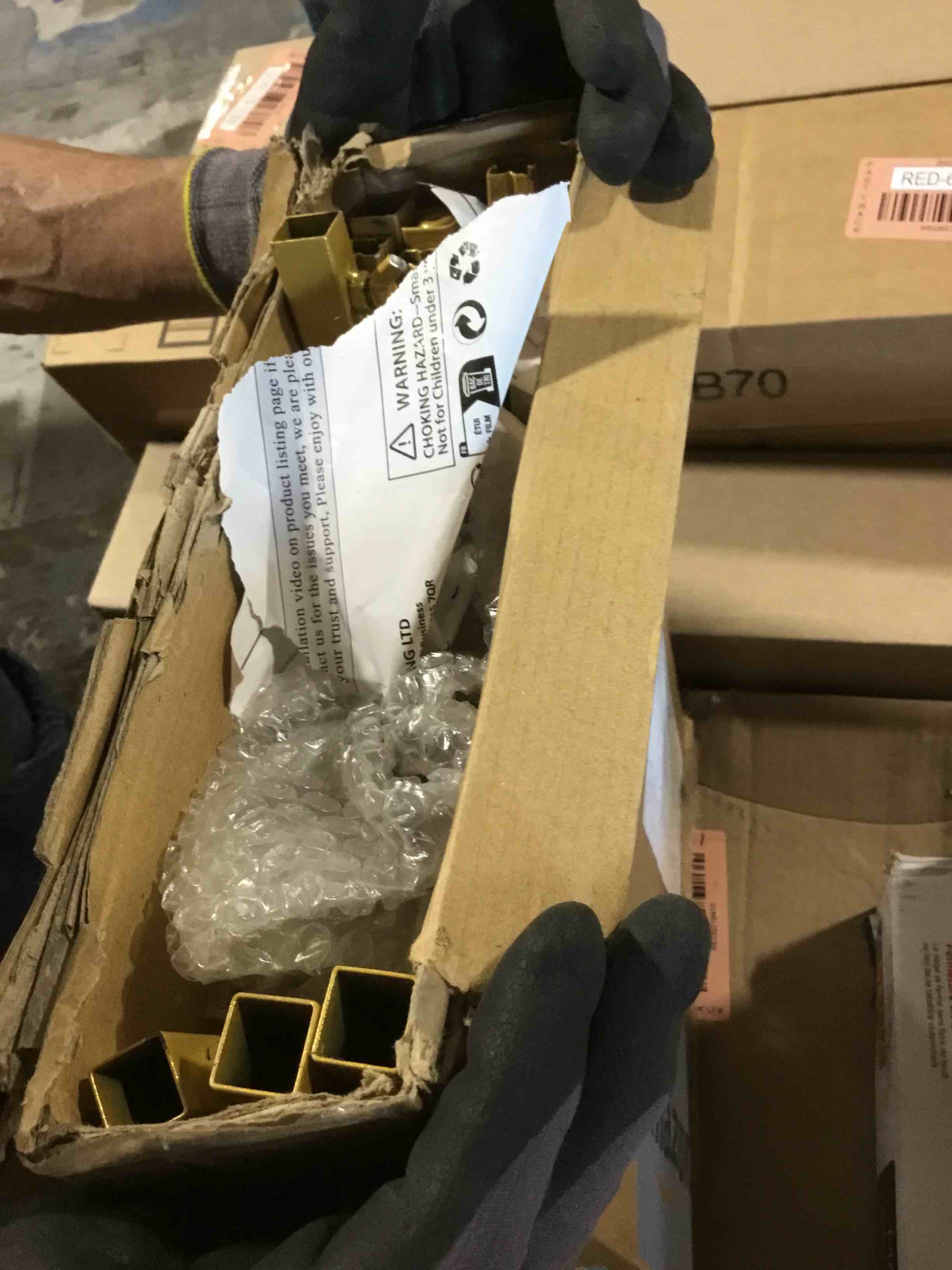 https://s3.amazonaws.com/lotting-images-prod/bidfta/RED6219424_1713969314547.jpeg