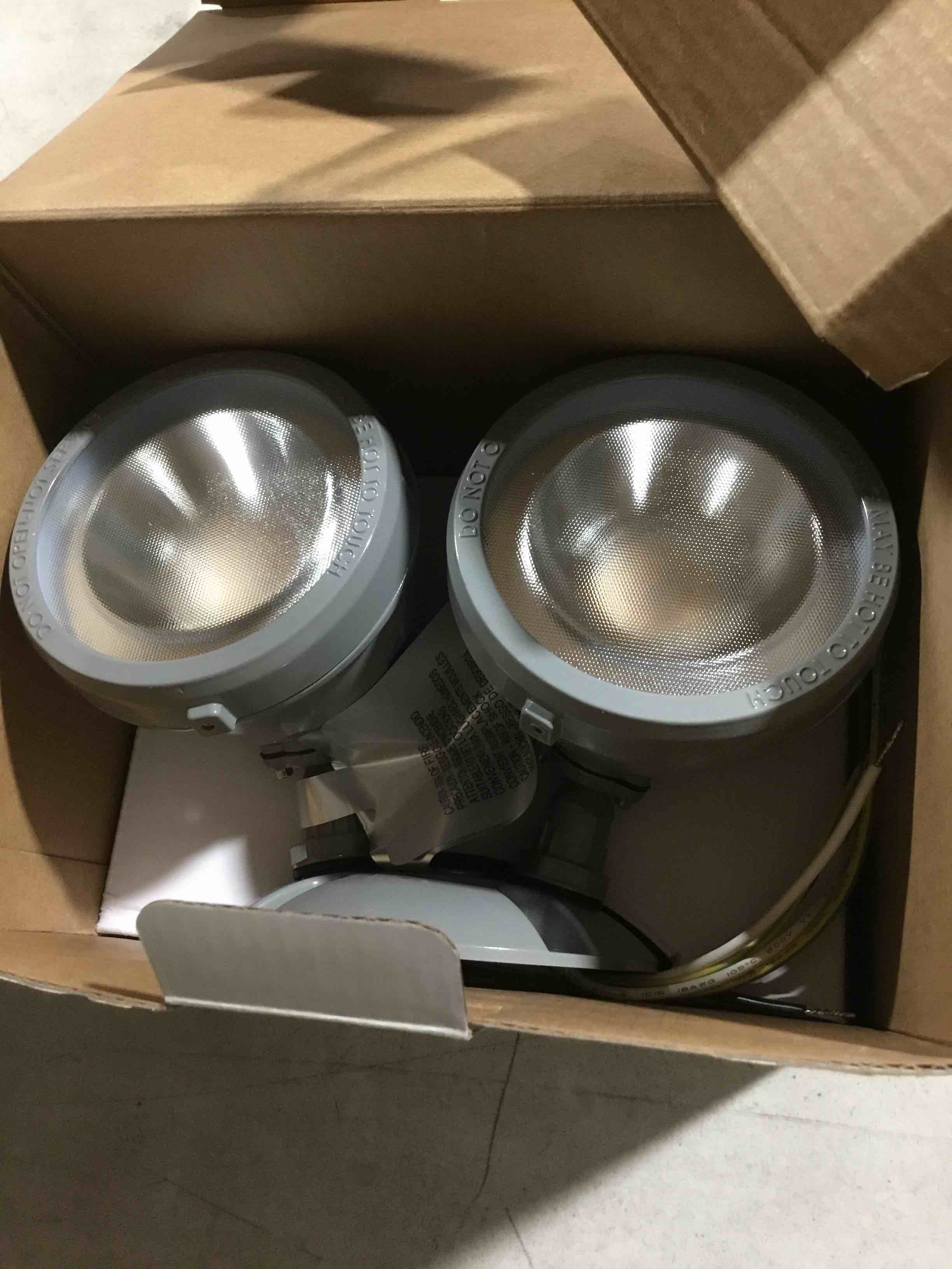 https://s3.amazonaws.com/lotting-images-prod/bidfta/RED6222878_1714420756117.jpeg