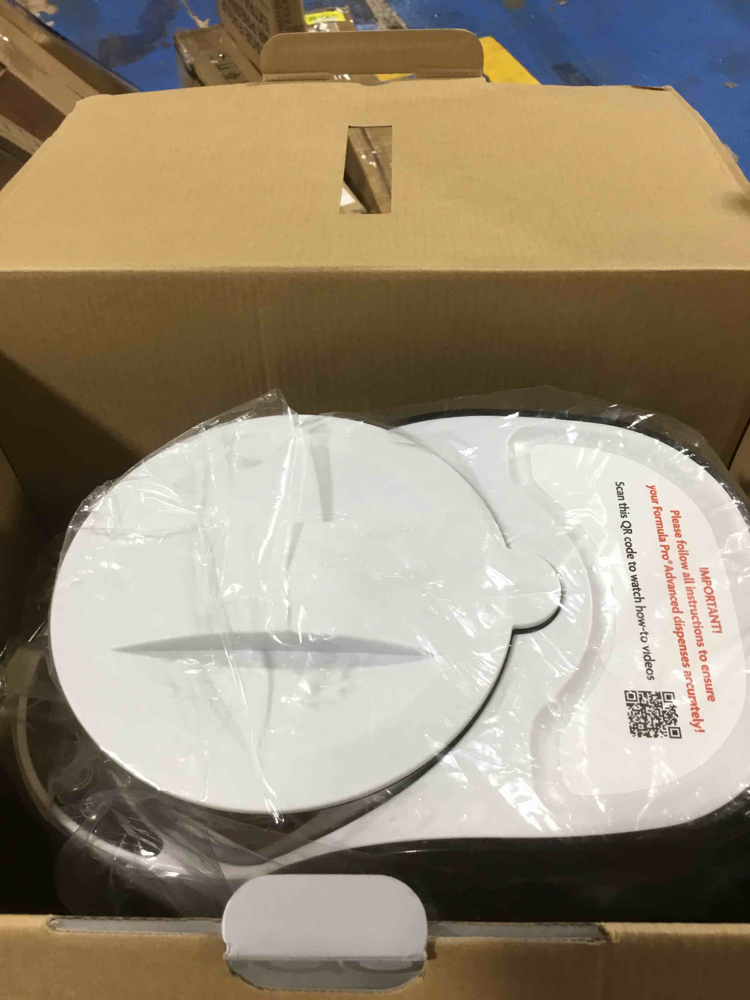https://s3.amazonaws.com/lotting-images-prod/bidfta/RED6223322_1715179461647.jpeg