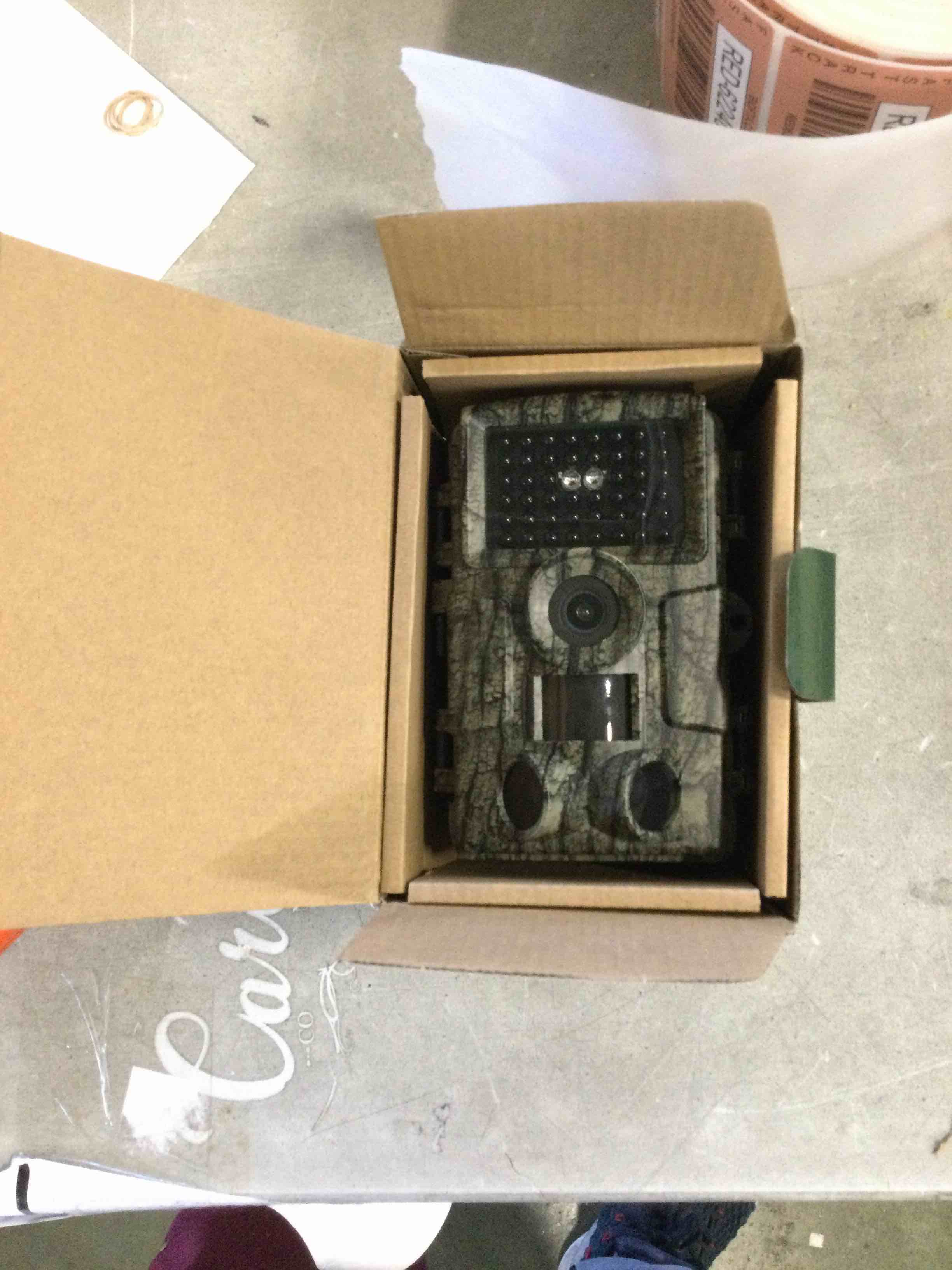 https://s3.amazonaws.com/lotting-images-prod/bidfta/RED6224040_1714064305540.jpeg